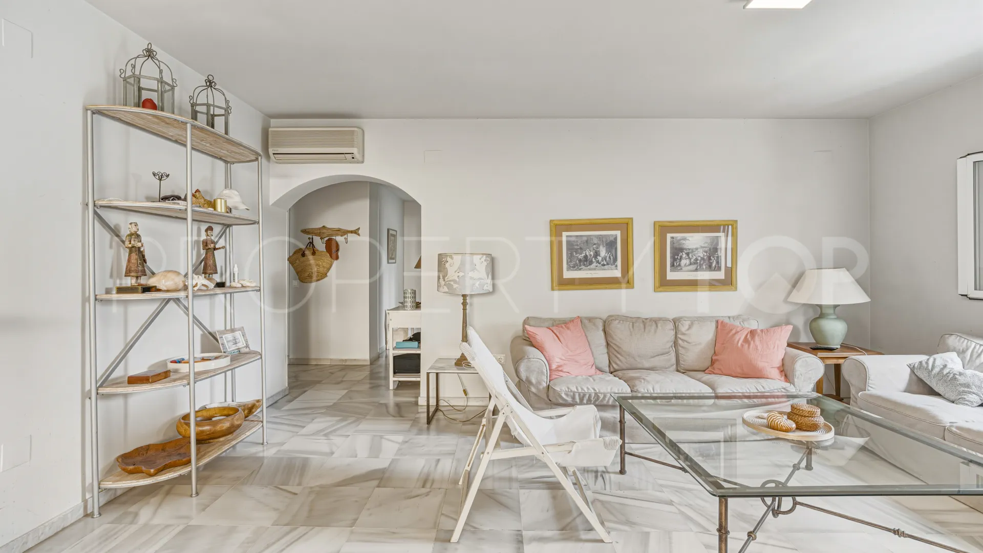 Elviria ground floor apartment for sale