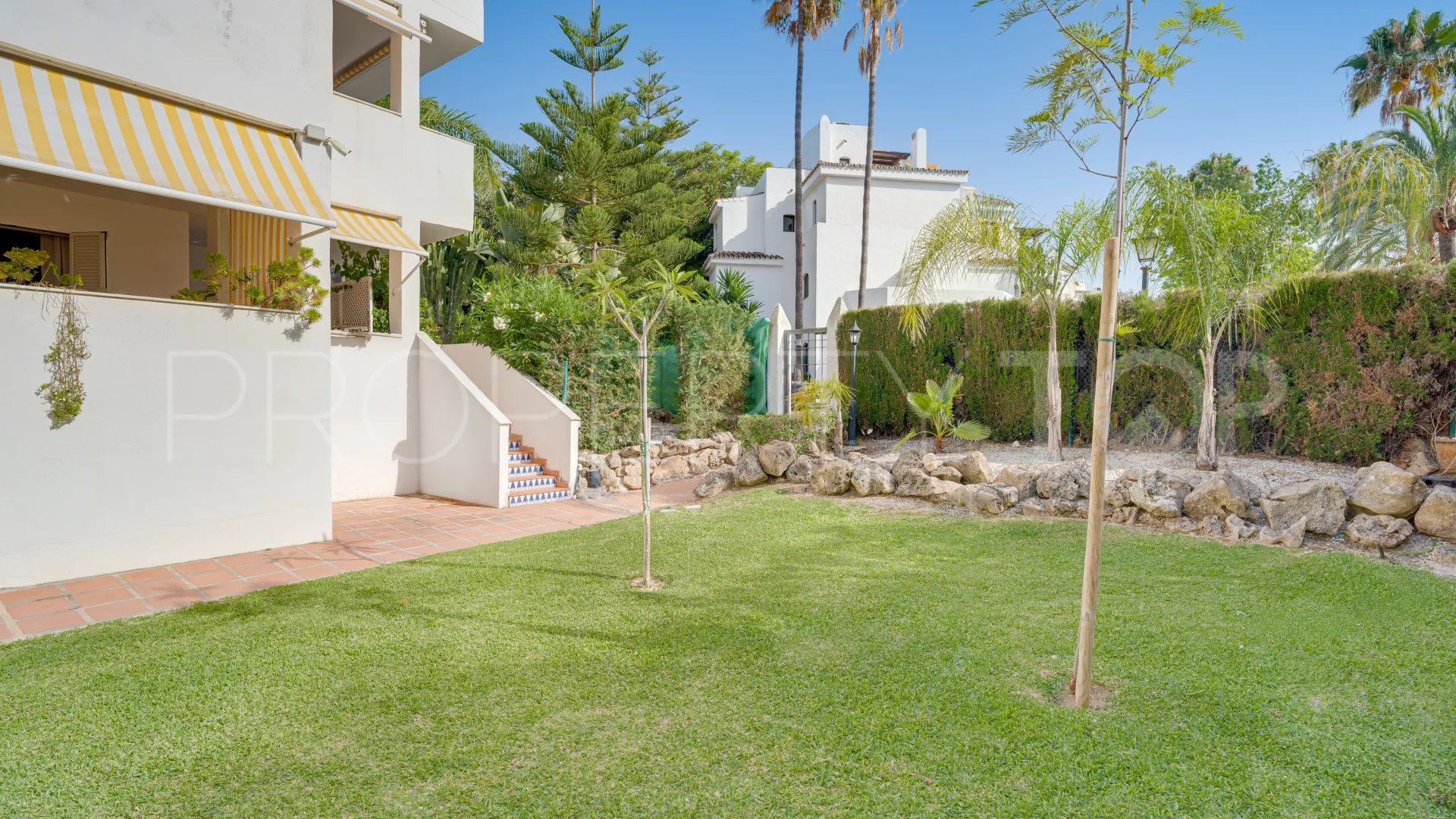 Elviria ground floor apartment for sale