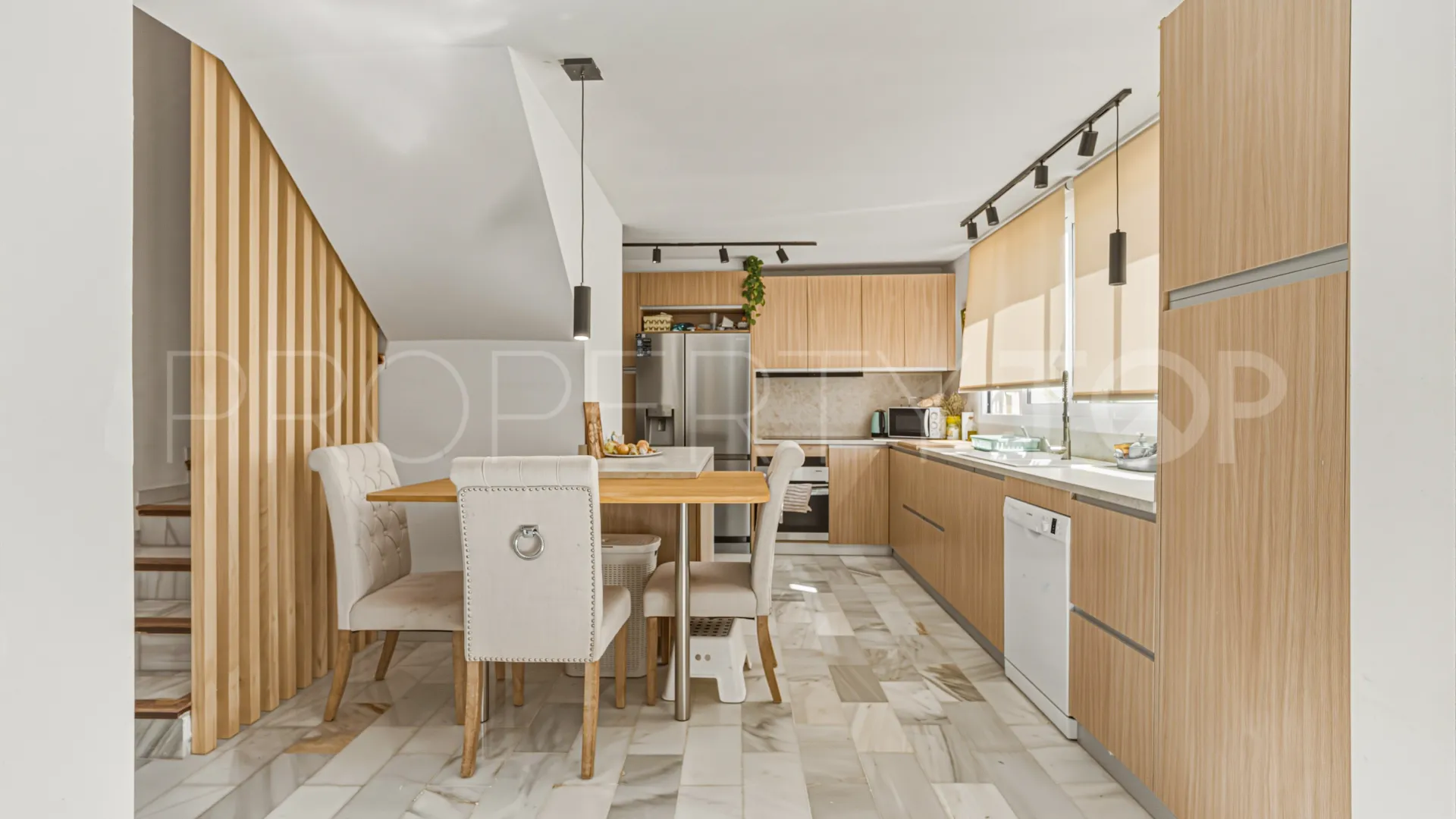 For sale Cancelada 5 bedrooms town house