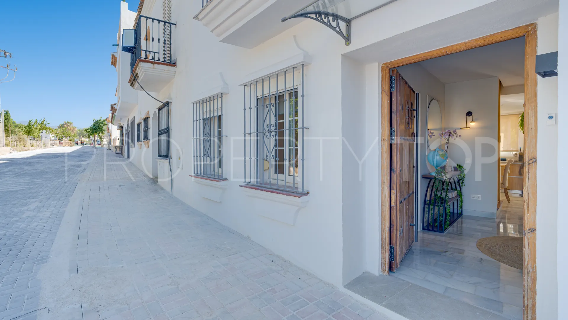 For sale Cancelada 5 bedrooms town house