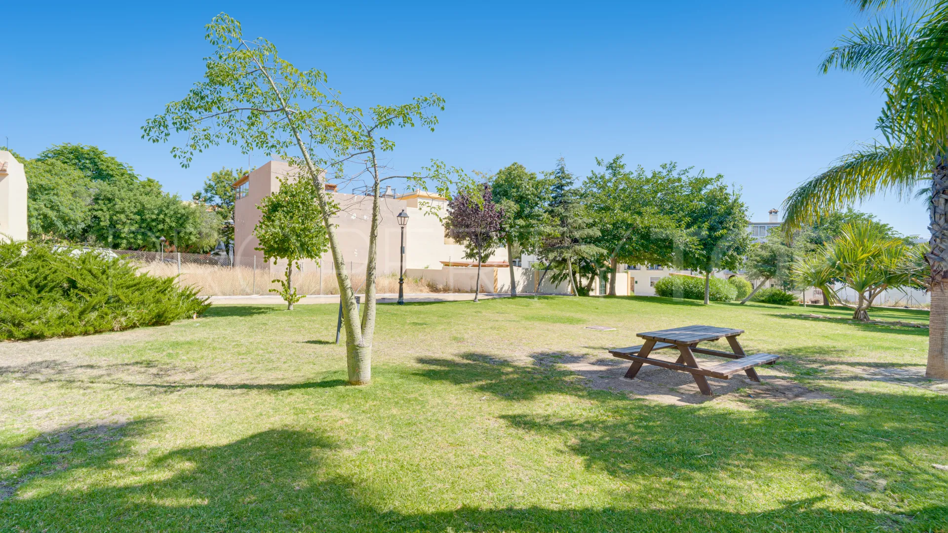 For sale Cancelada 5 bedrooms town house