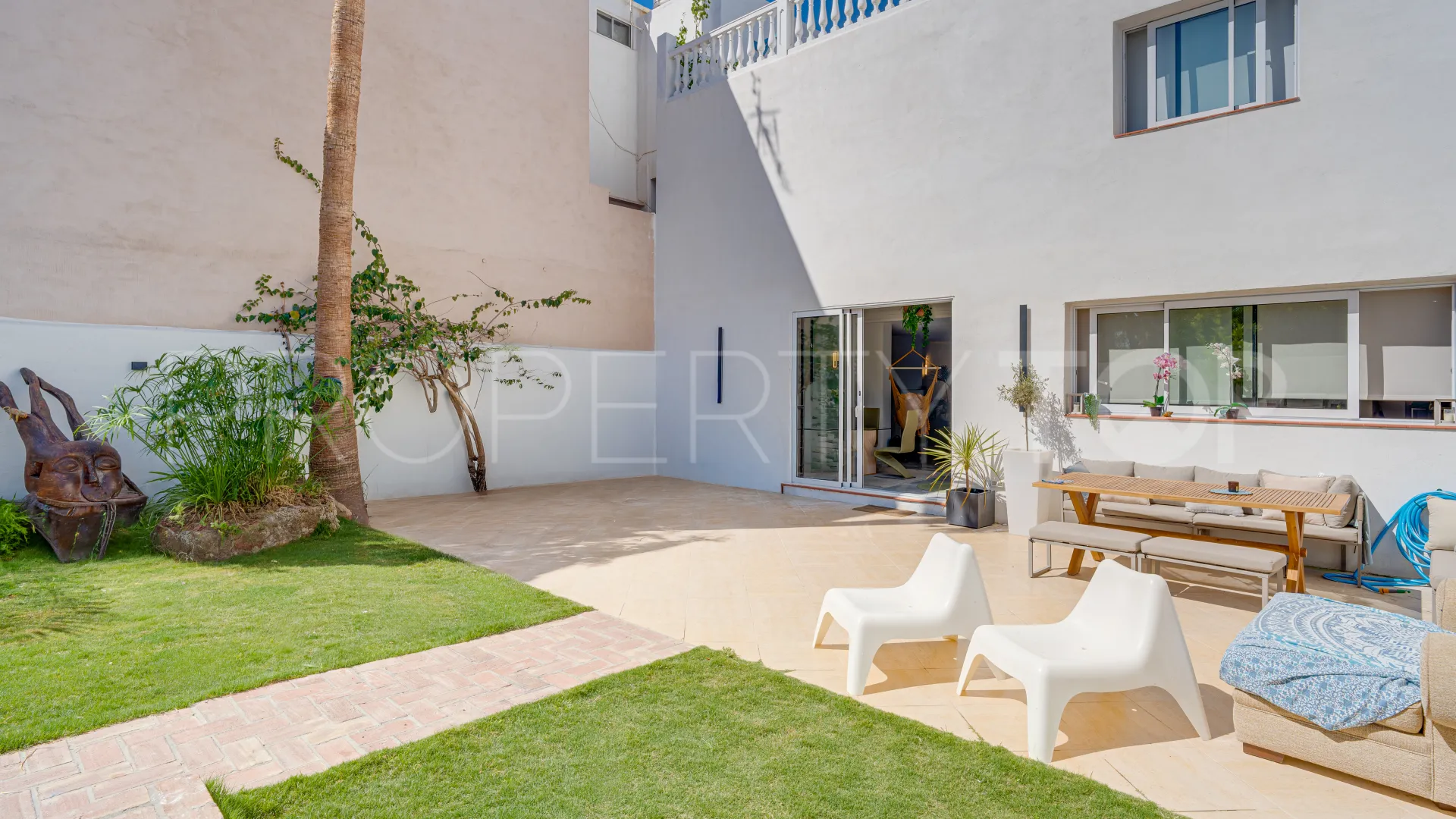 For sale Cancelada 5 bedrooms town house