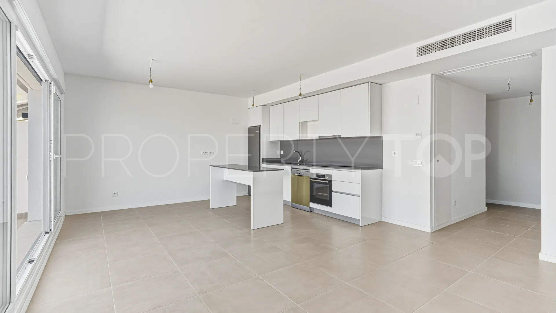 2 bedrooms apartment in Aqua Gardens for sale