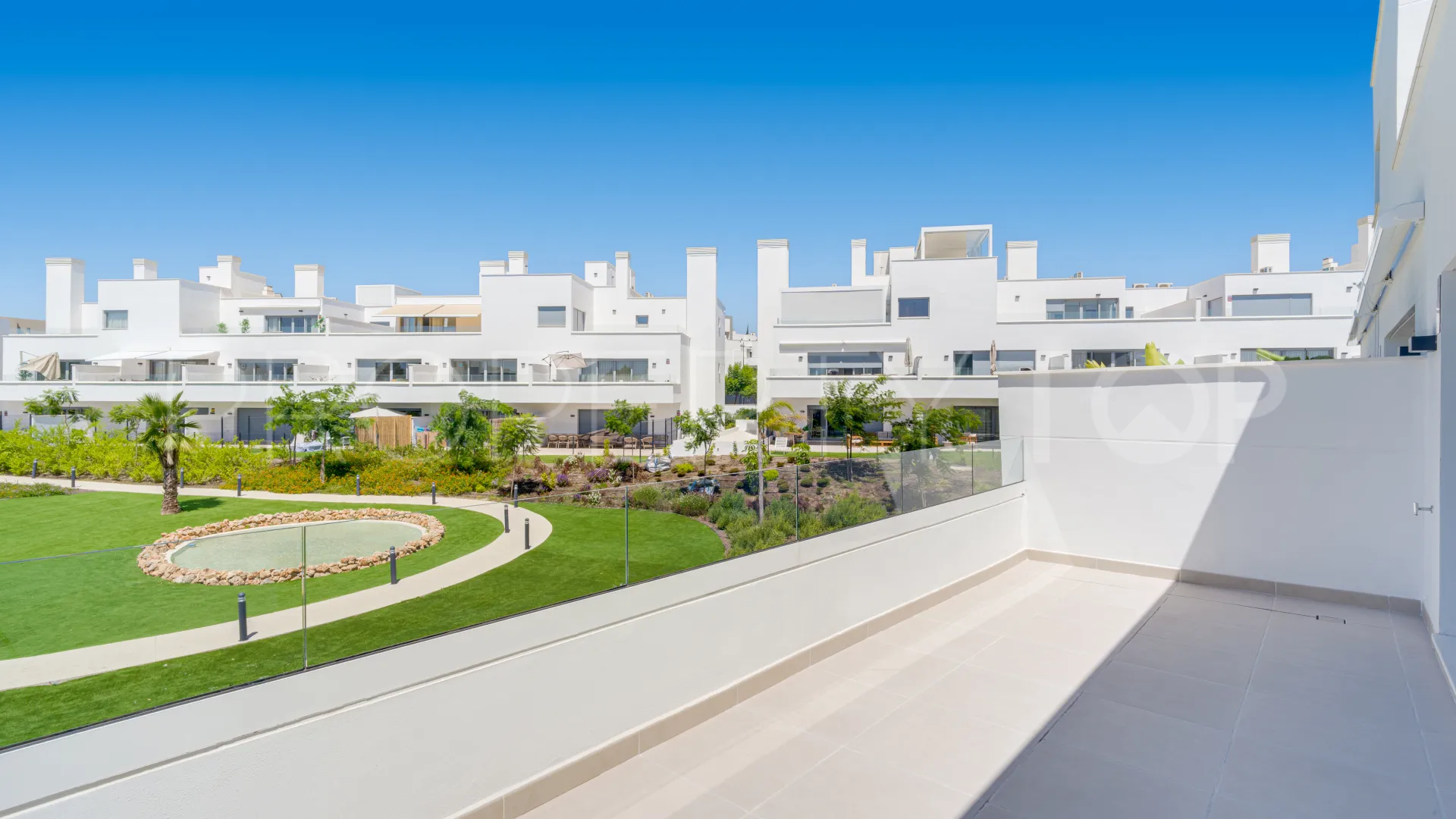 2 bedrooms apartment in Aqua Gardens for sale