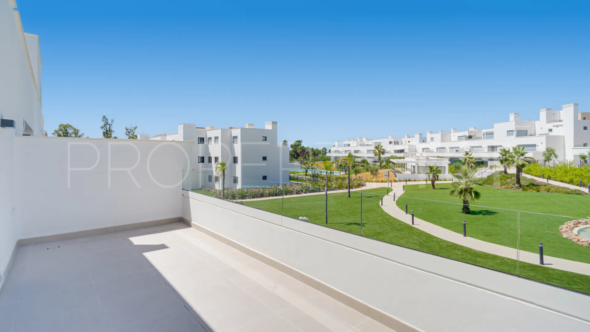 2 bedrooms apartment in Aqua Gardens for sale
