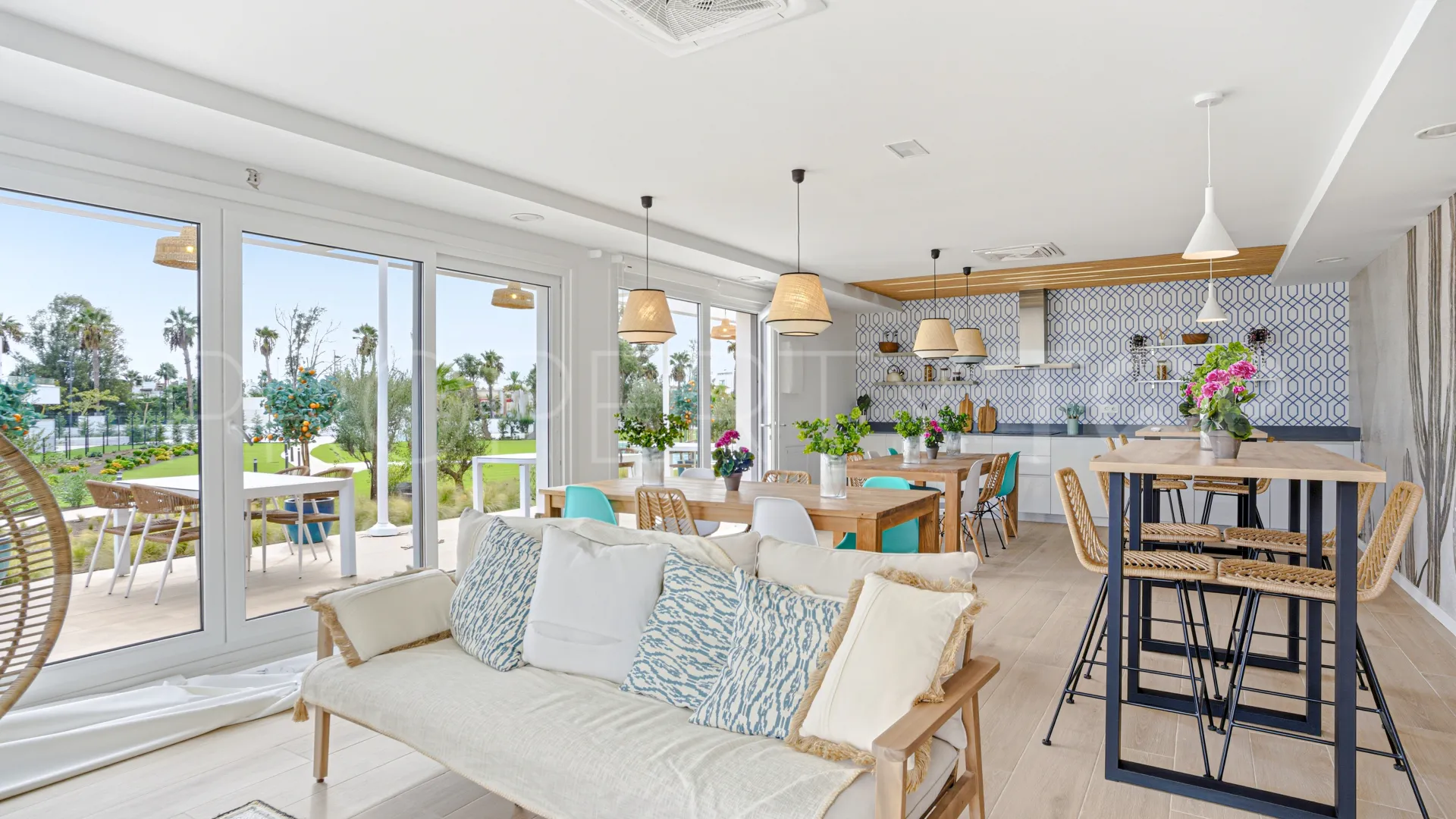 2 bedrooms apartment in Aqua Gardens for sale