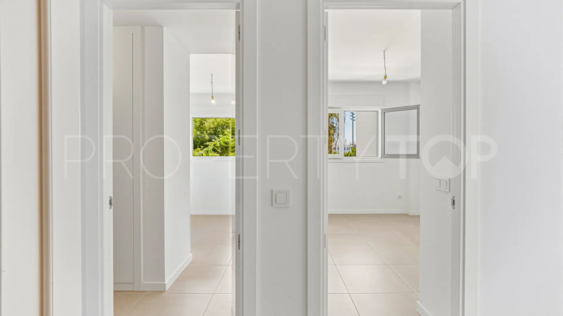2 bedrooms apartment in Aqua Gardens for sale