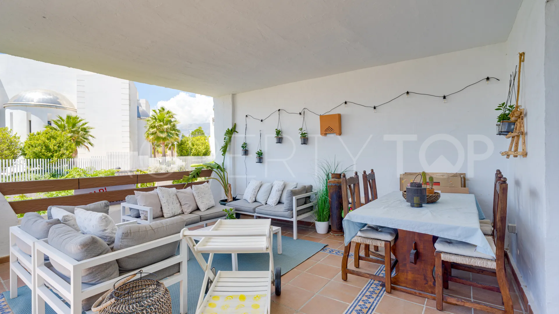 Apartment with 3 bedrooms for sale in Selwo Hills