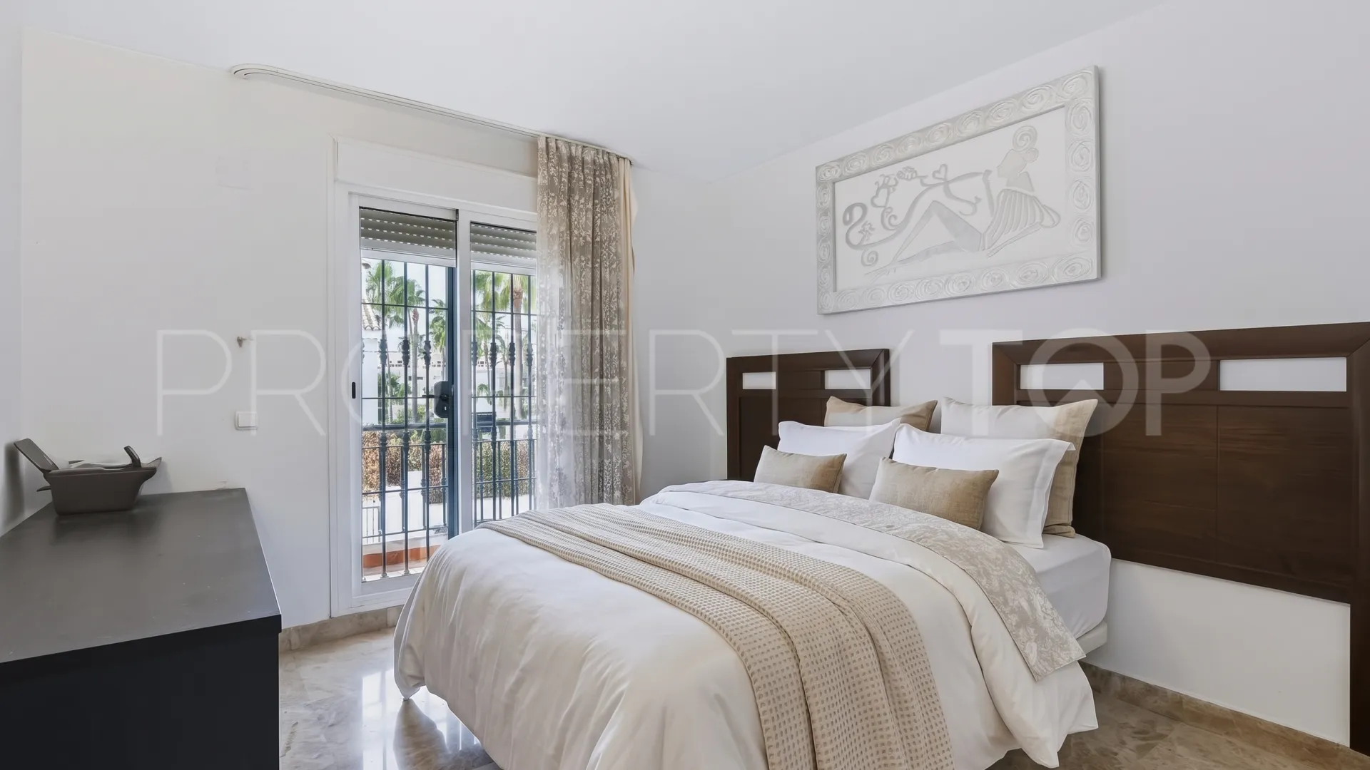 Comprar adosado de 3 dormitorios en Los Naranjos de Marbella