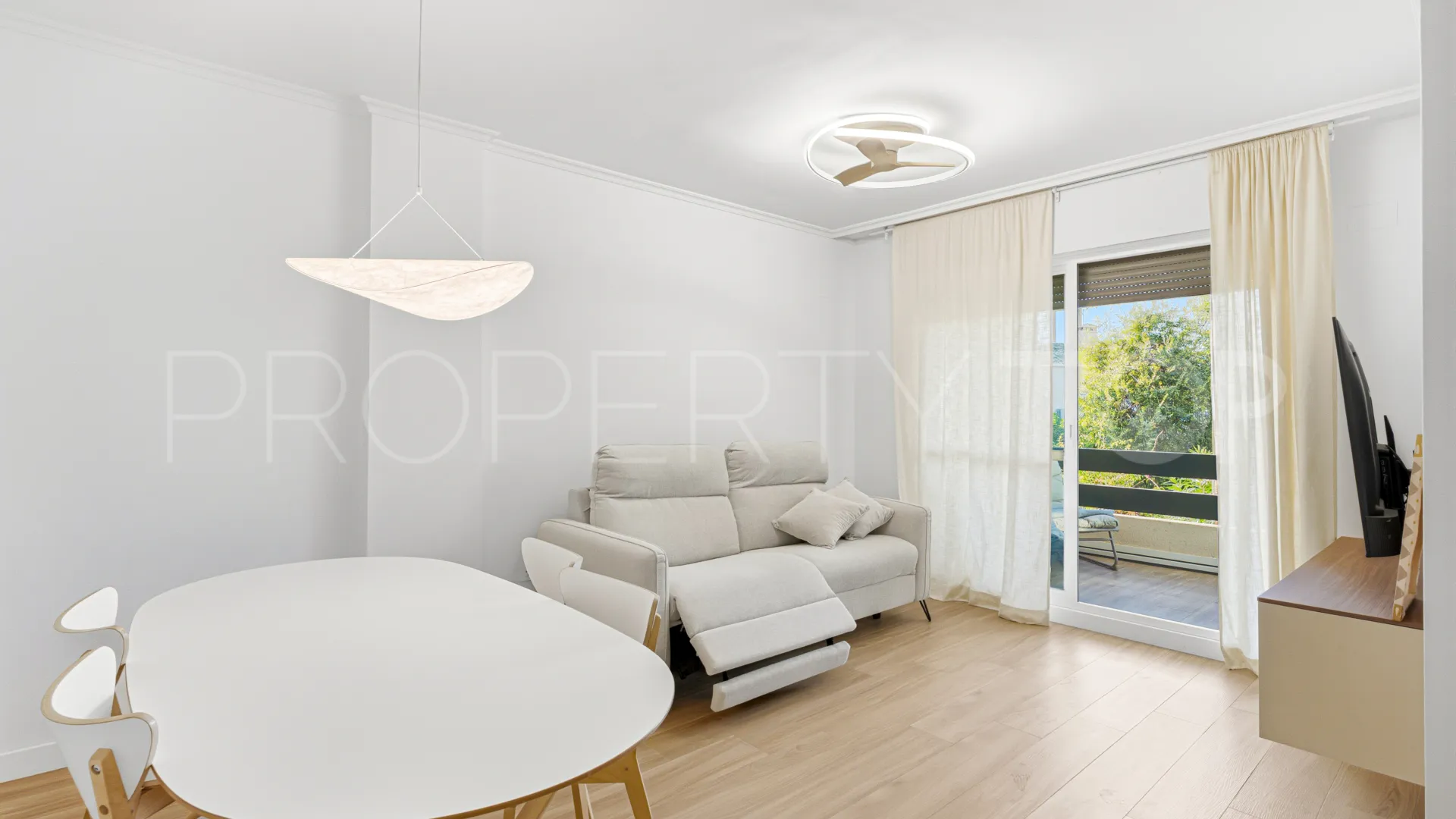 Se vende apartamento en San Pedro Playa con 2 dormitorios