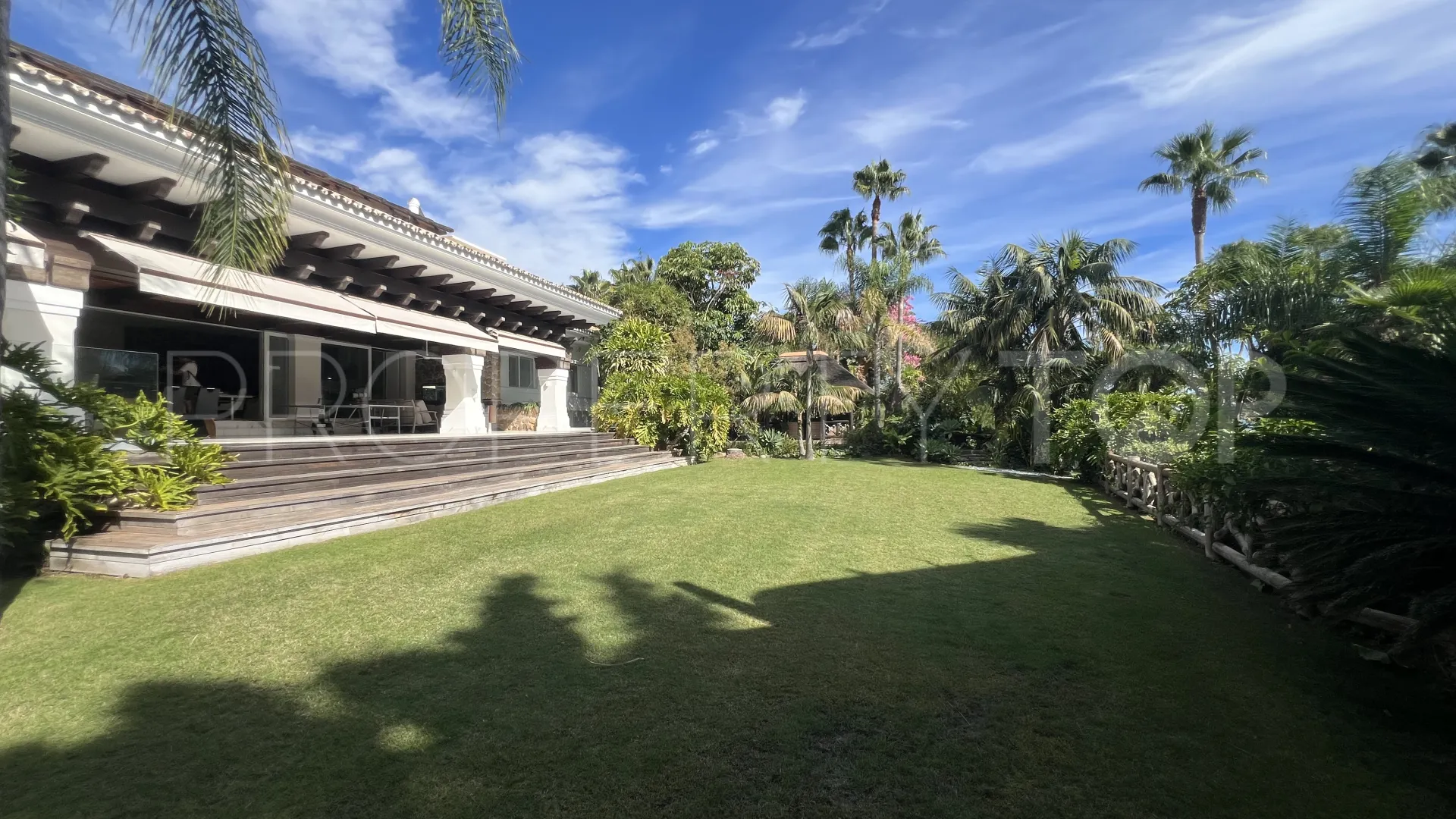 Villa en venta en Sierra Blanca