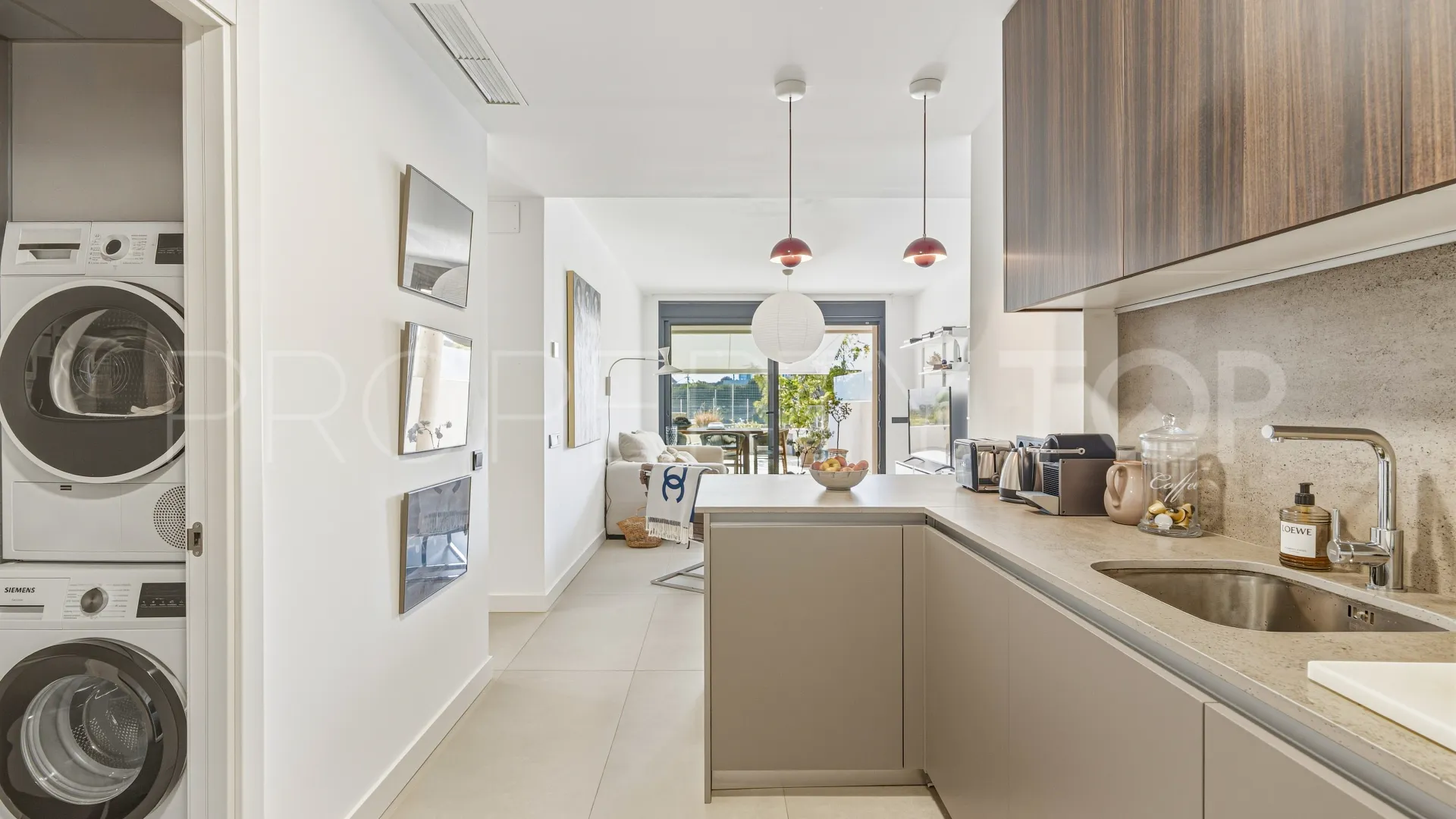 Se vende apartamento planta baja en Los Altos de los Monteros