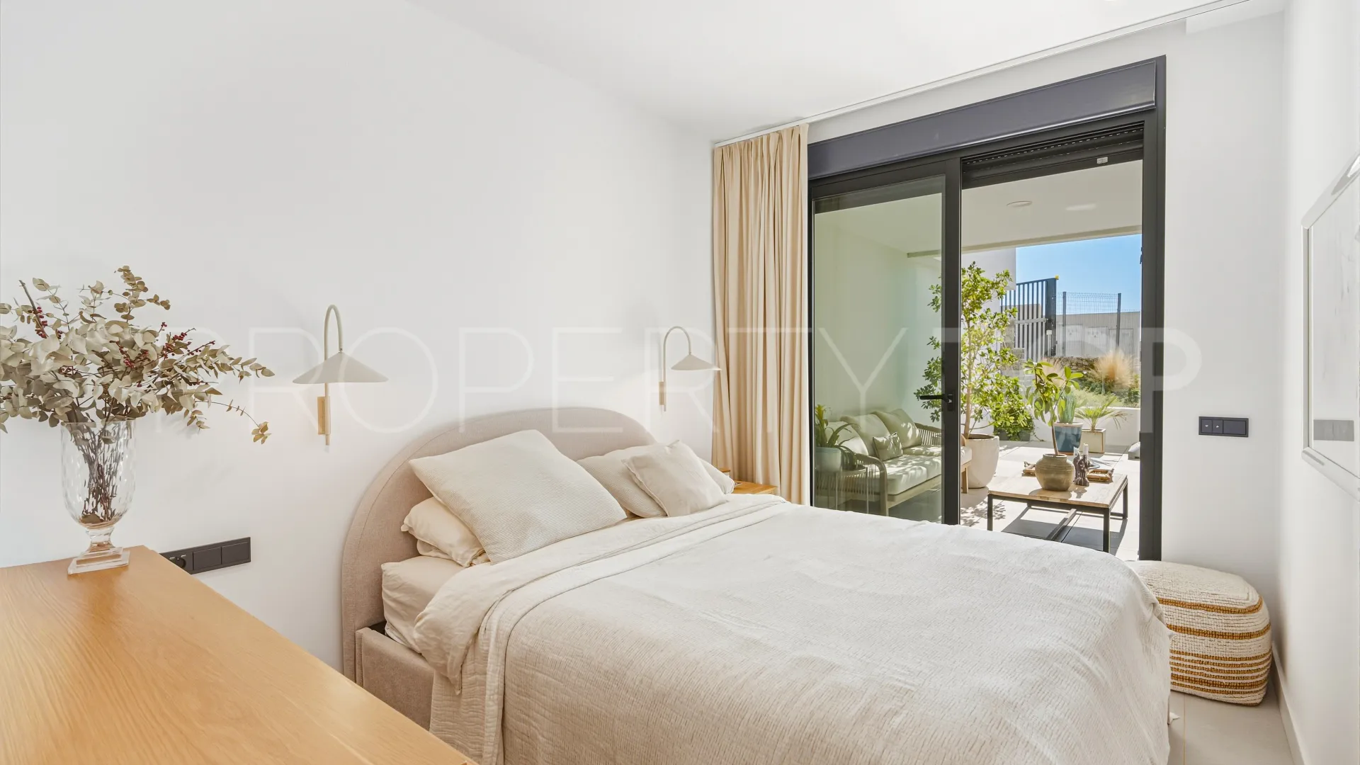 Se vende apartamento planta baja en Los Altos de los Monteros