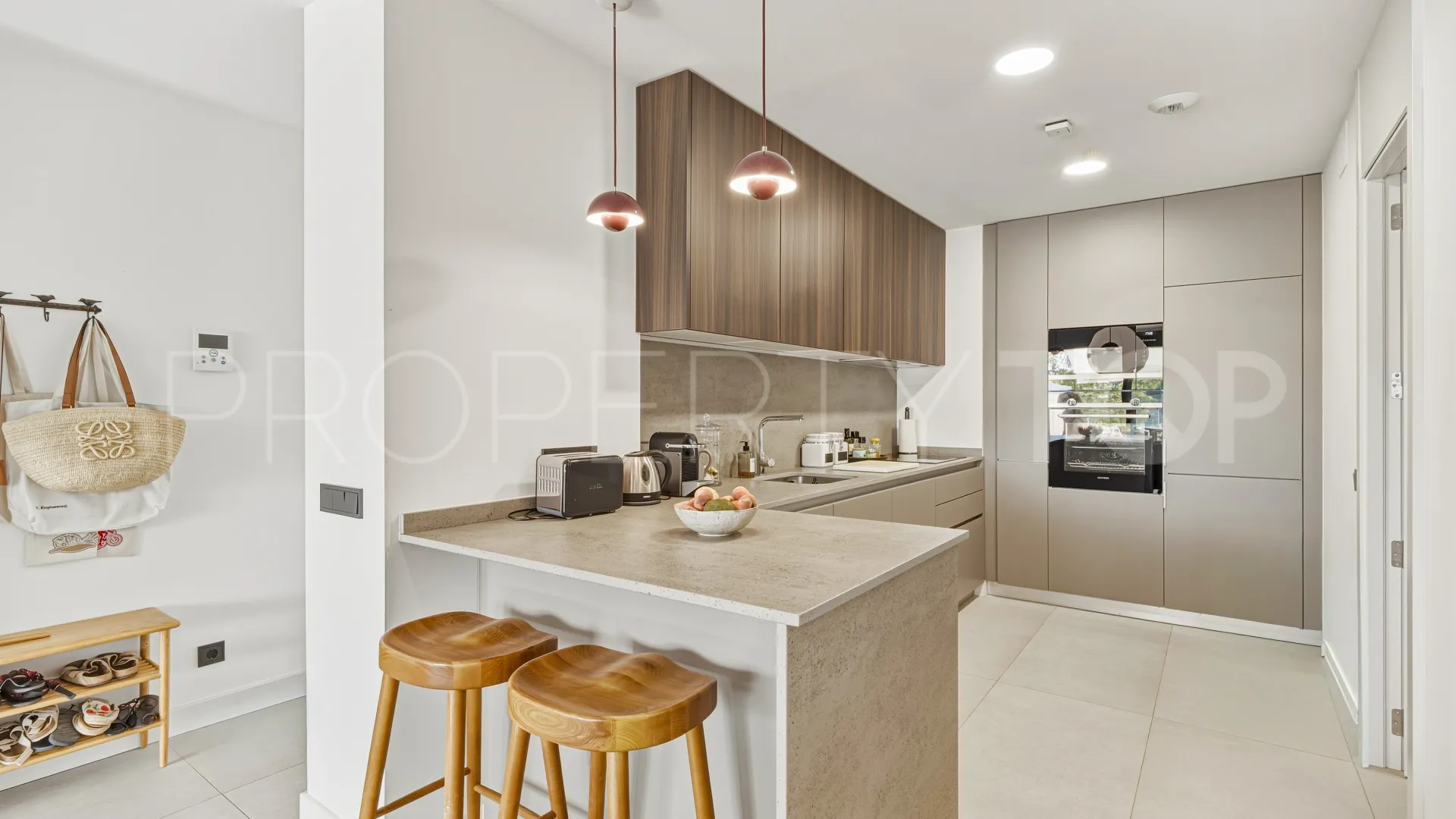 Se vende apartamento planta baja en Los Altos de los Monteros