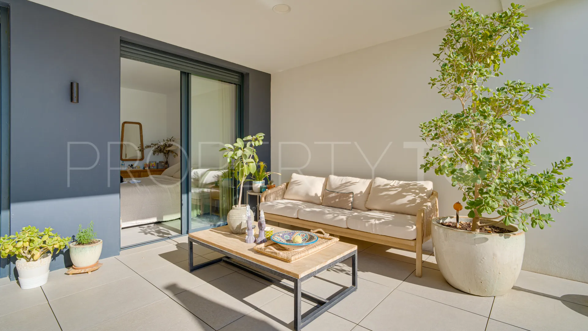 Se vende apartamento planta baja en Los Altos de los Monteros