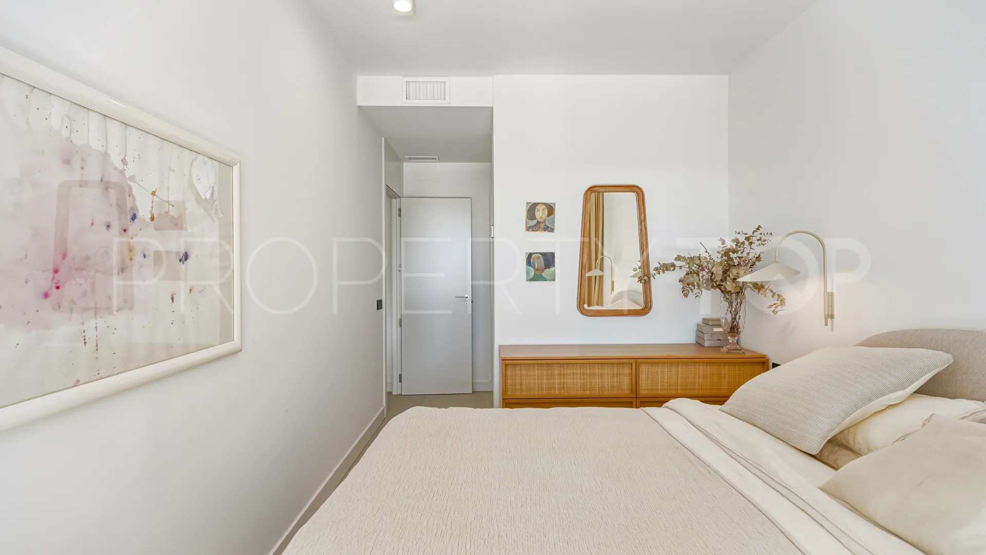 Se vende apartamento planta baja en Los Altos de los Monteros