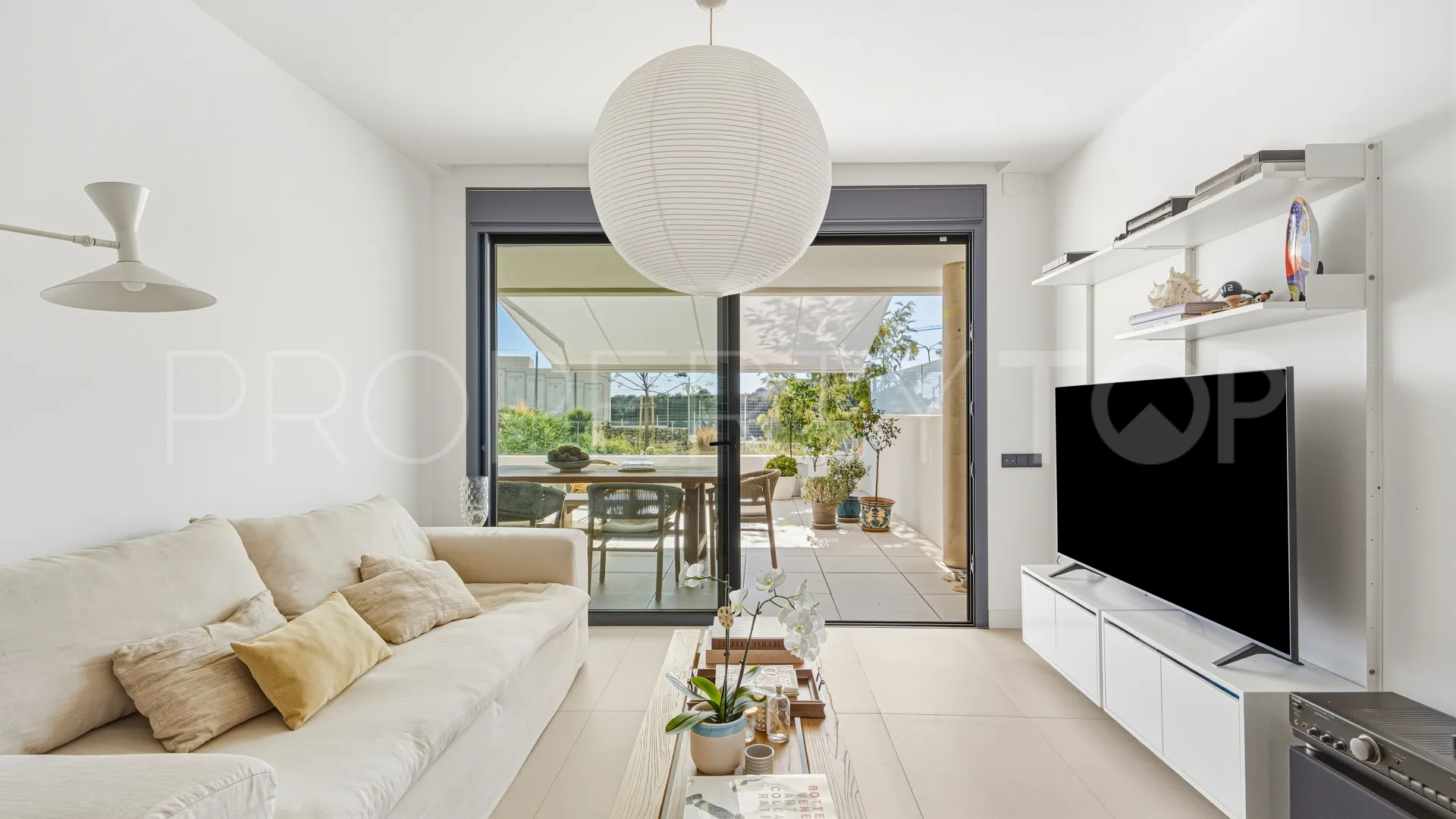 Se vende apartamento planta baja en Los Altos de los Monteros