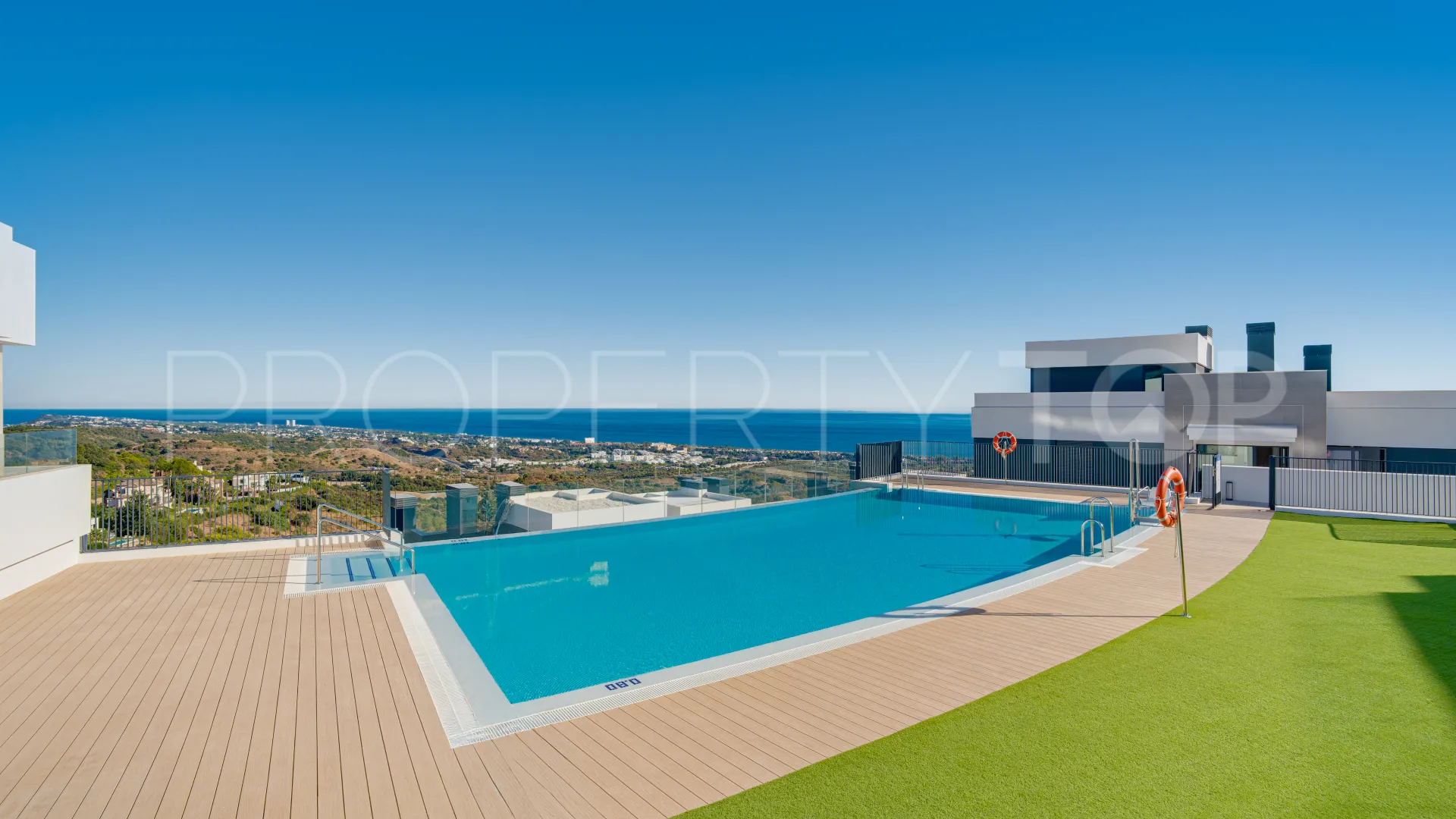 Se vende apartamento planta baja en Los Altos de los Monteros