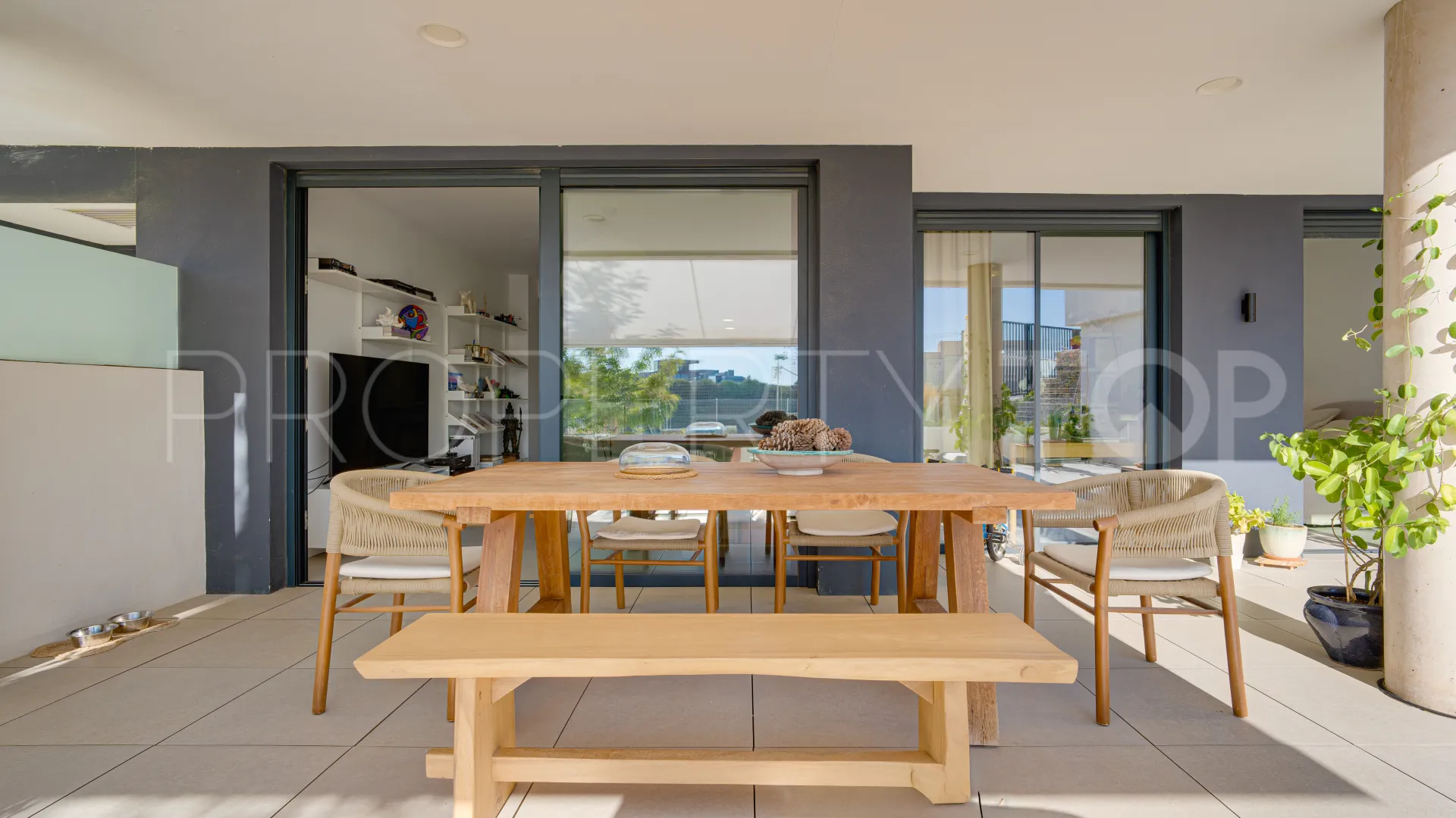 Se vende apartamento planta baja en Los Altos de los Monteros