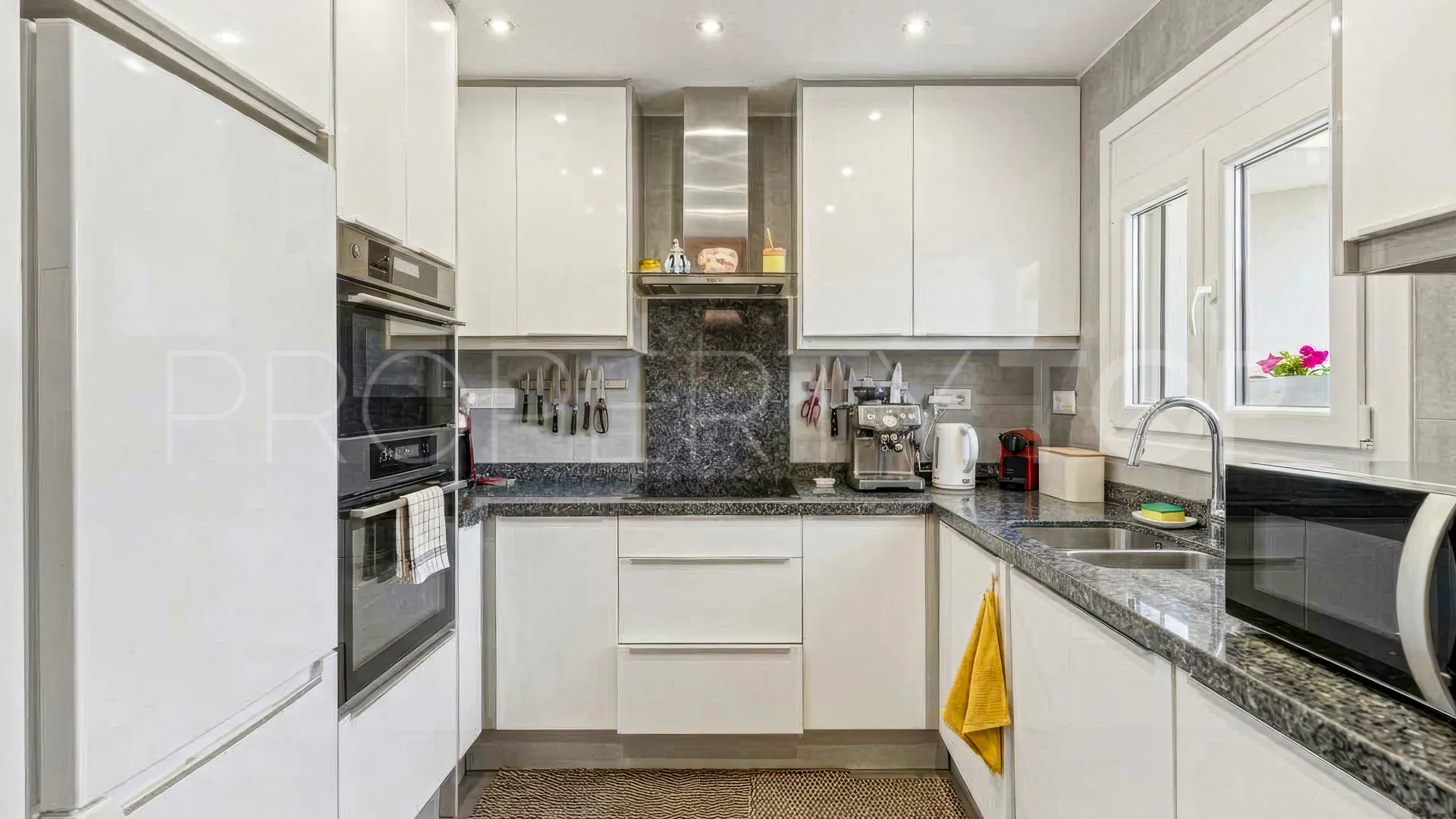 Altos de Calahonda, Ático en venta