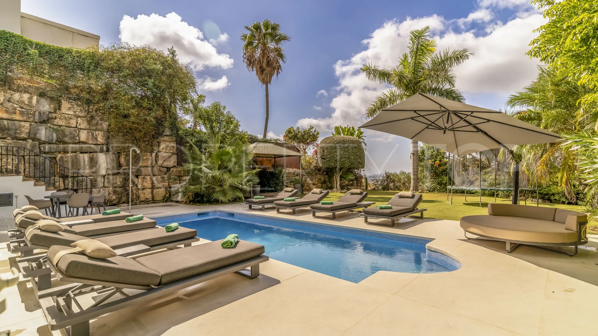 4 bedrooms villa for sale in Sierra Blanca Country Club