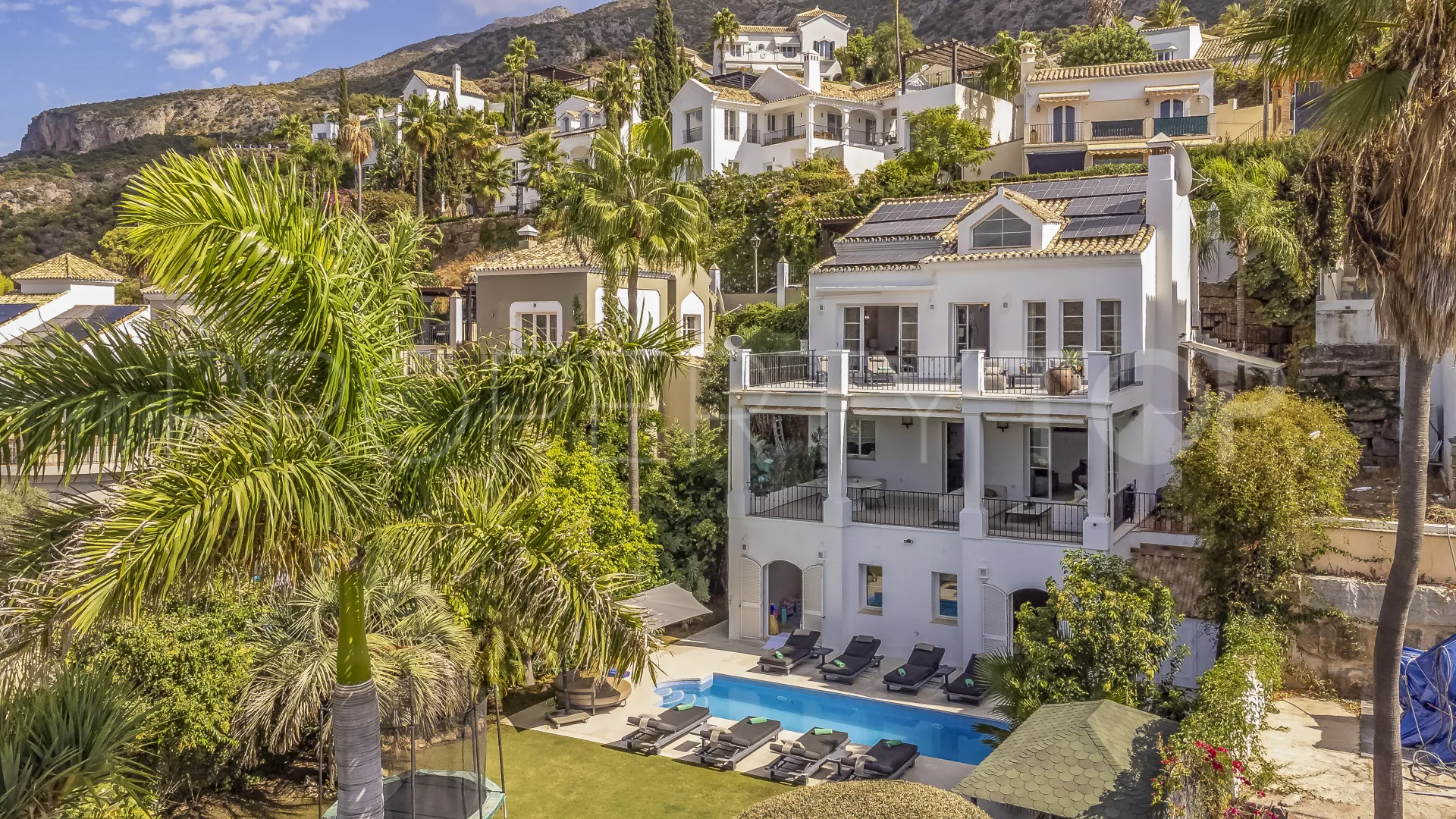4 bedrooms villa for sale in Sierra Blanca Country Club