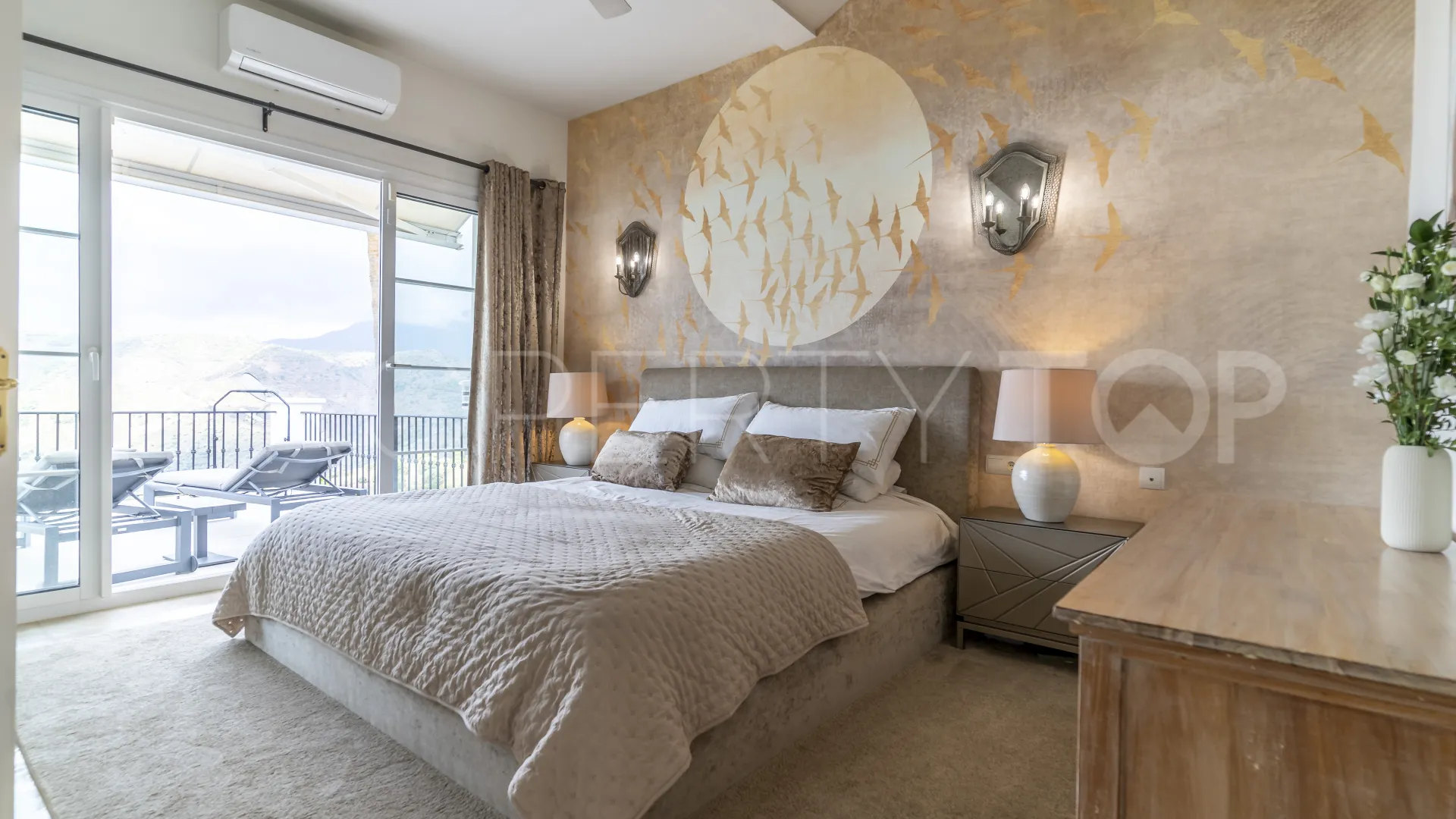 4 bedrooms villa for sale in Sierra Blanca Country Club