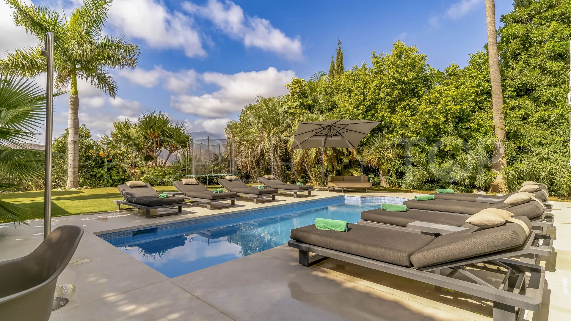 4 bedrooms villa for sale in Sierra Blanca Country Club