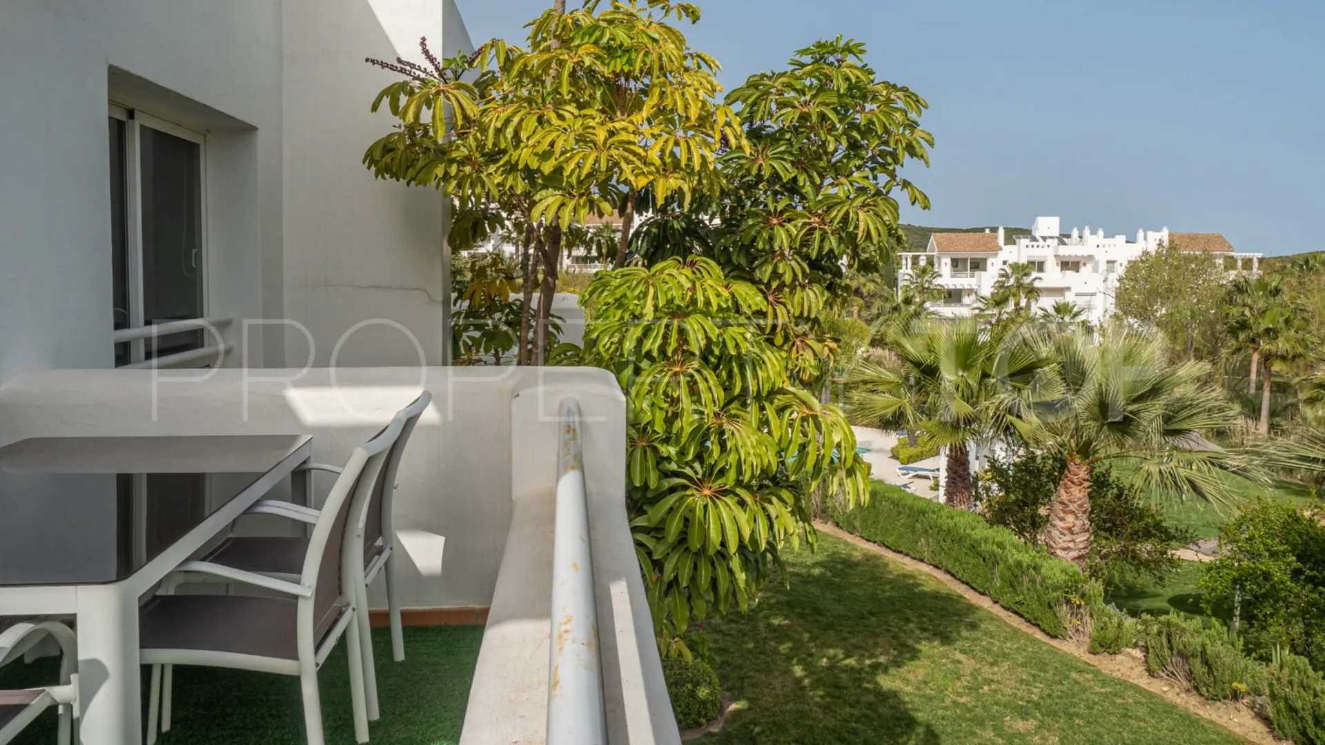 2 bedrooms Alcazaba Lagoon flat for sale