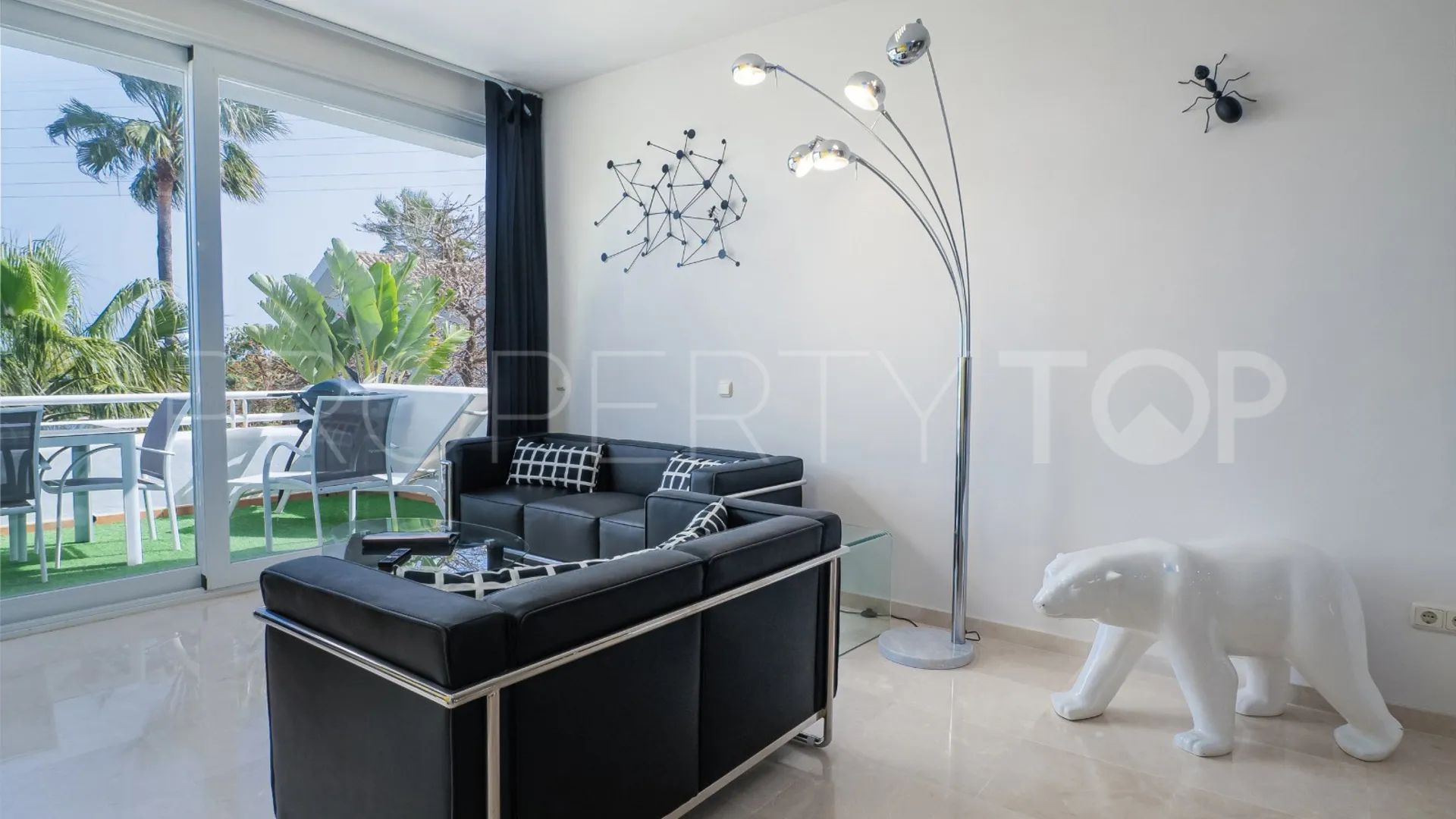 2 bedrooms Alcazaba Lagoon flat for sale