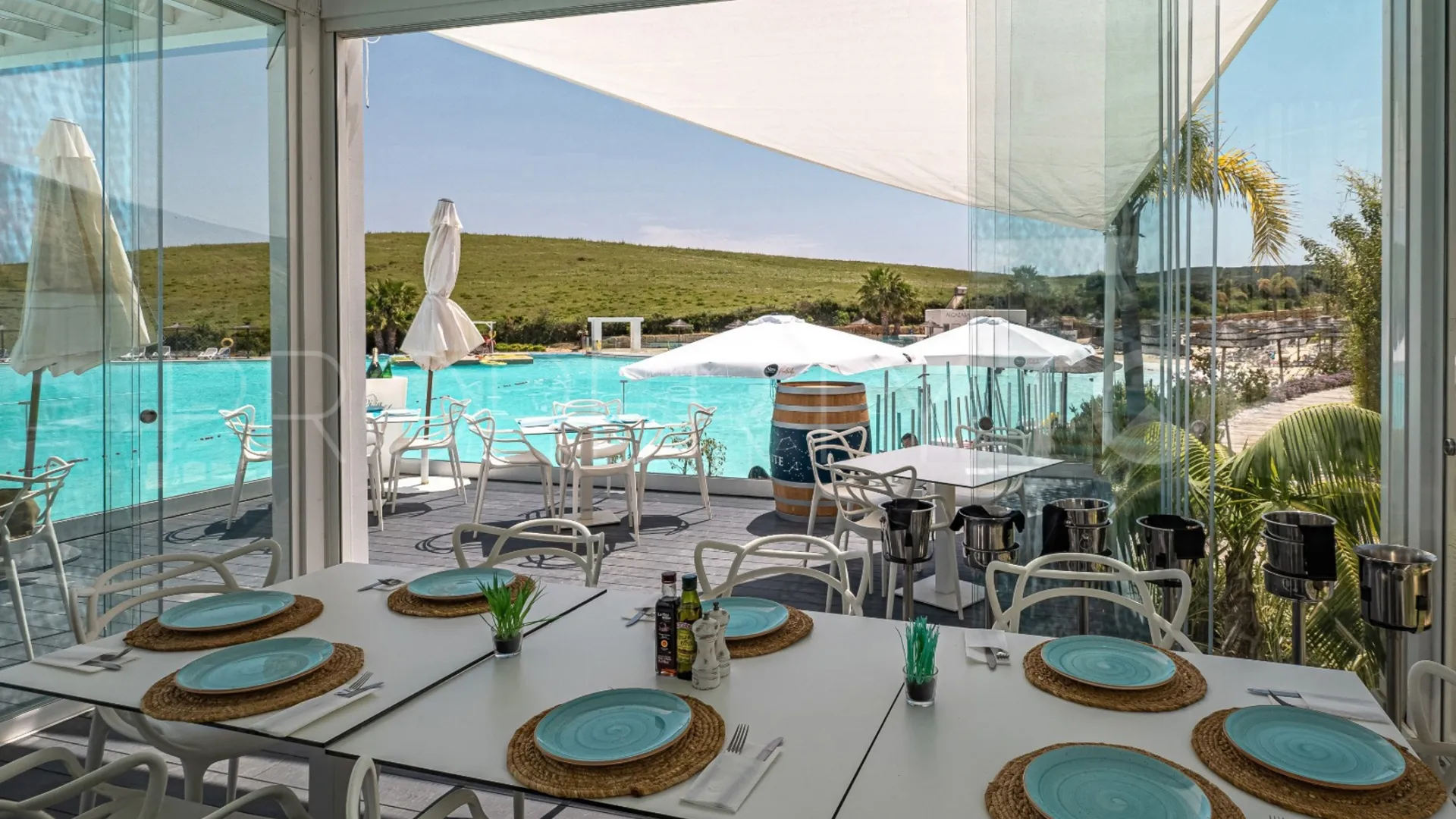 2 bedrooms Alcazaba Lagoon flat for sale
