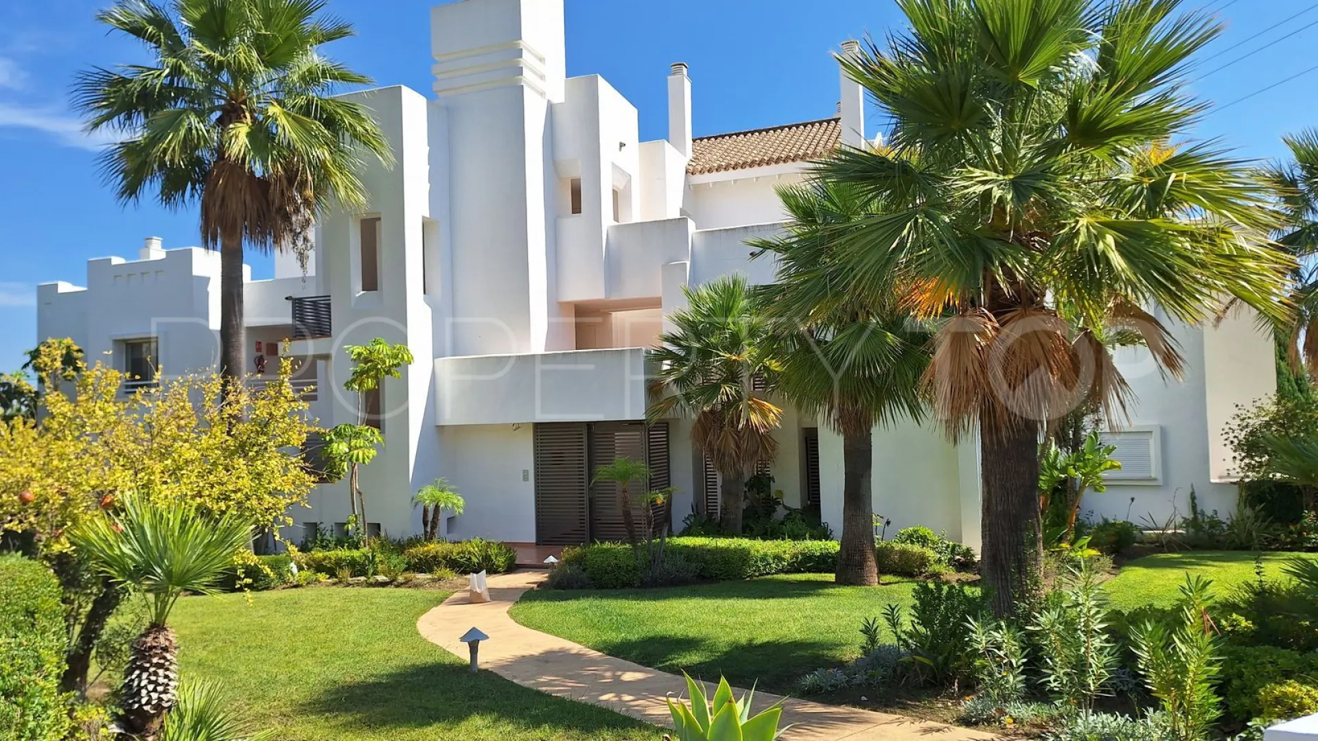 2 bedrooms Alcazaba Lagoon flat for sale