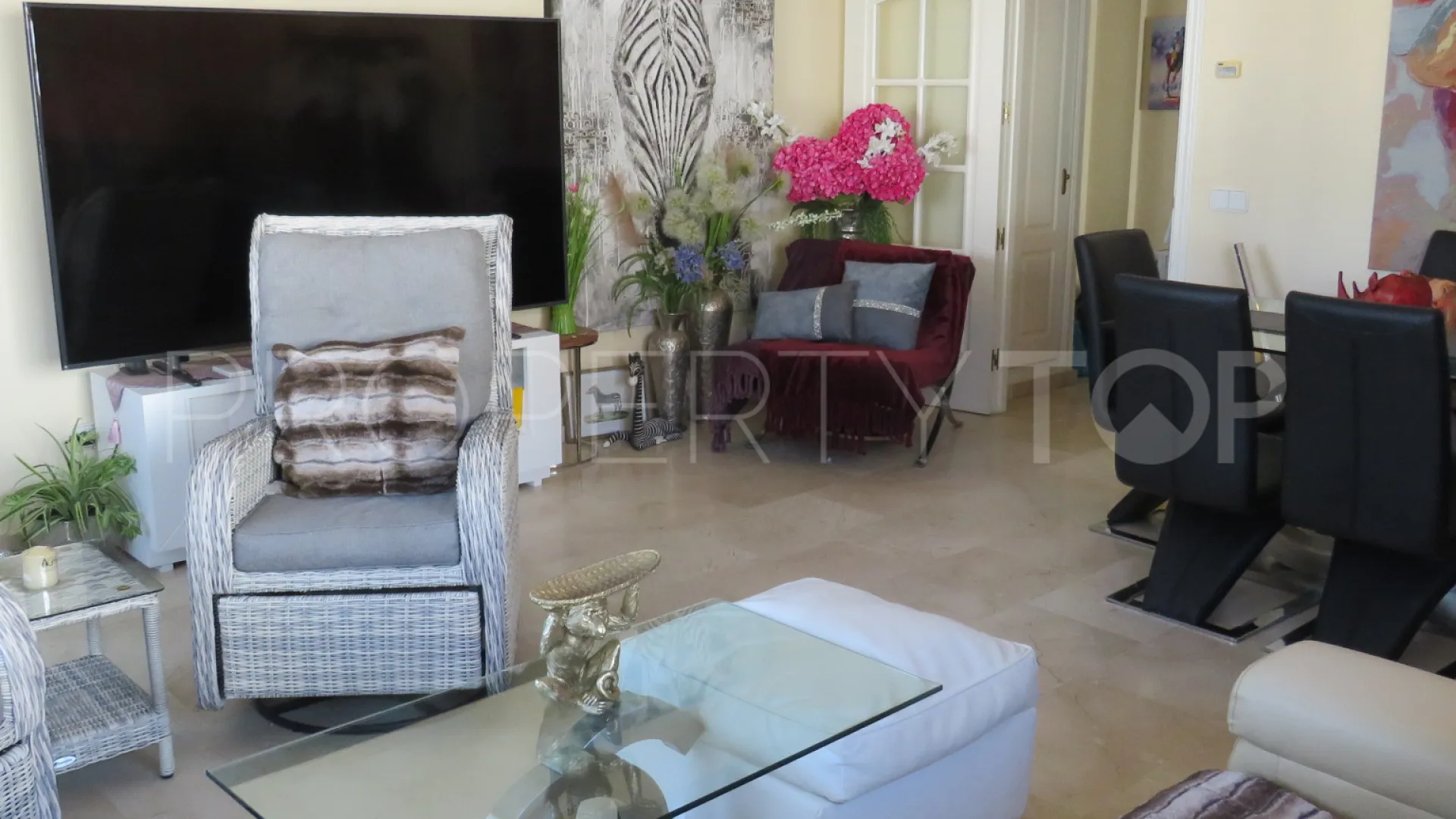 Penthouse in Puerto La Duquesa for sale