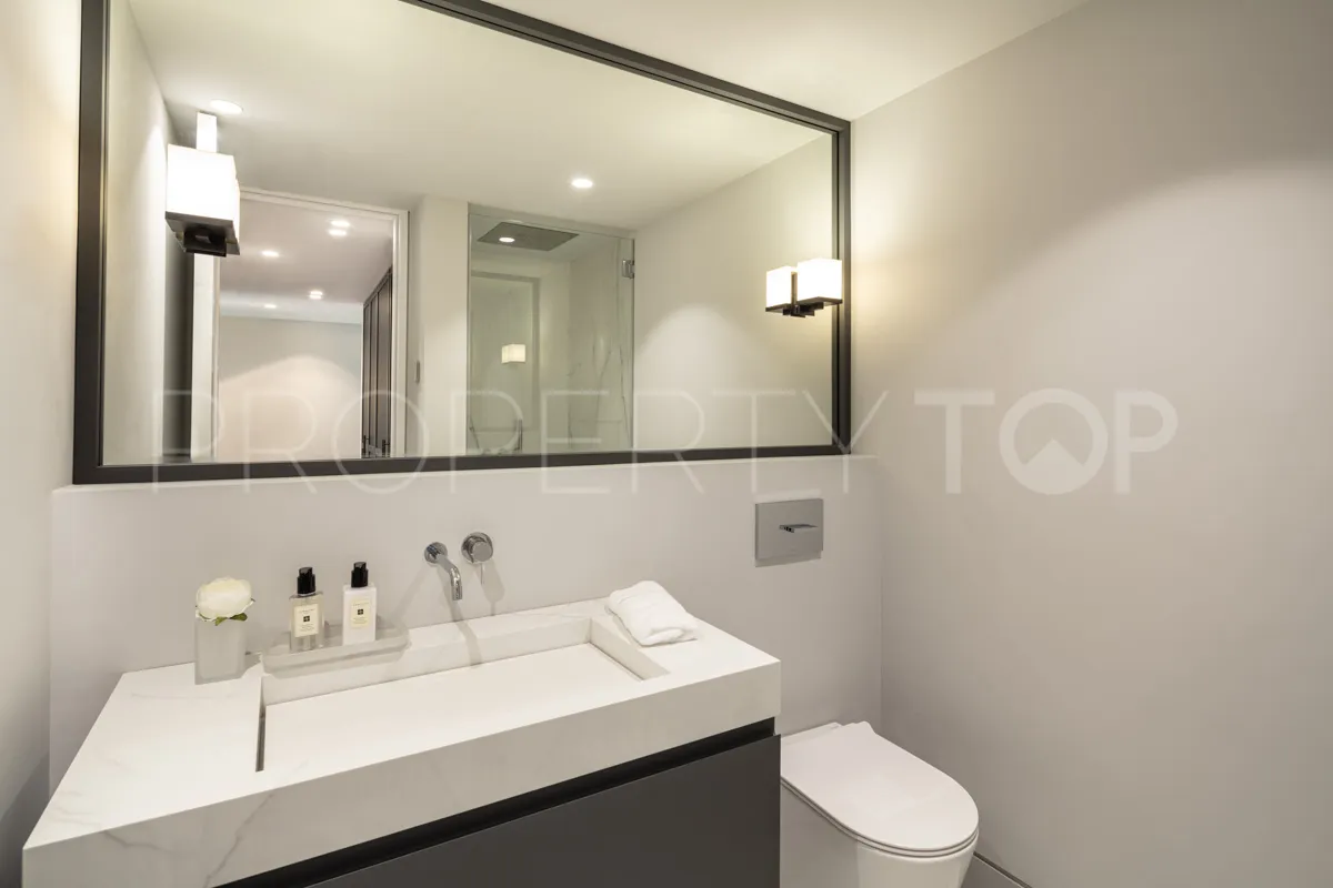 Apartamento de 3 dormitorios a la venta en Marina Puente Romano