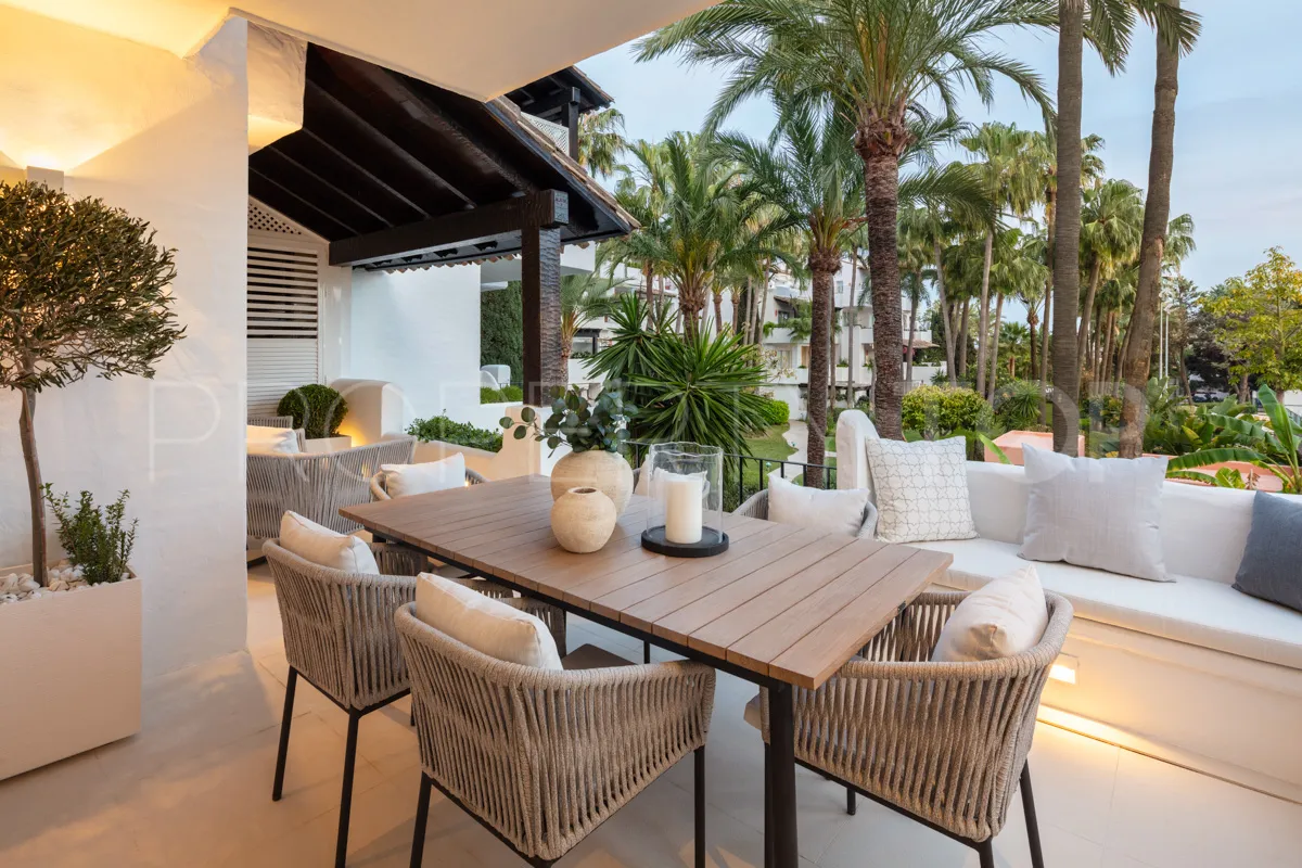 Apartamento de 3 dormitorios a la venta en Marina Puente Romano