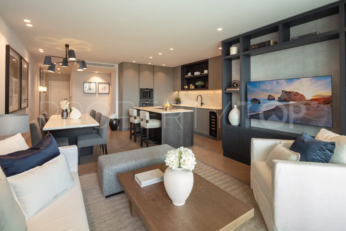 Apartamento de 3 dormitorios a la venta en Marina Puente Romano