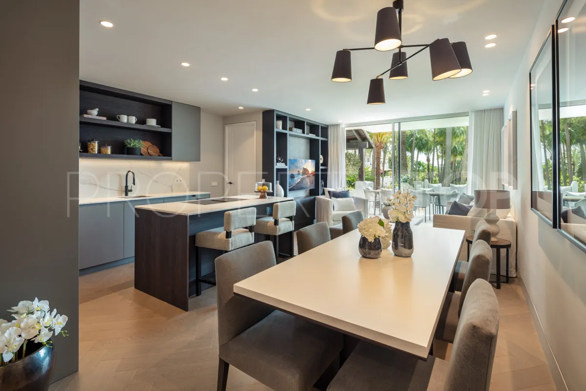 Apartamento de 3 dormitorios a la venta en Marina Puente Romano