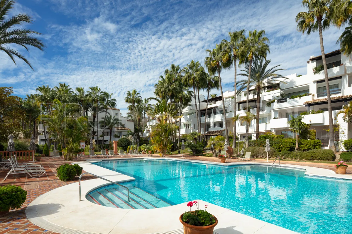 Apartamento de 3 dormitorios a la venta en Marina Puente Romano
