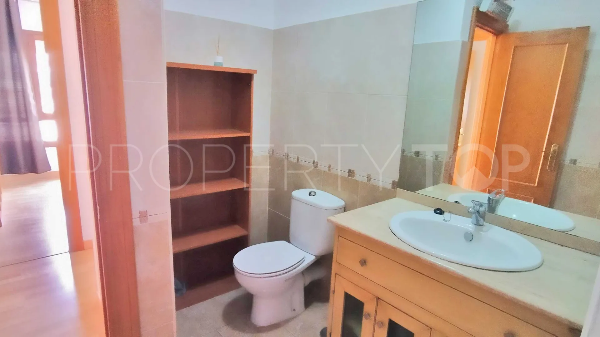 For sale flat in Estepona Centre