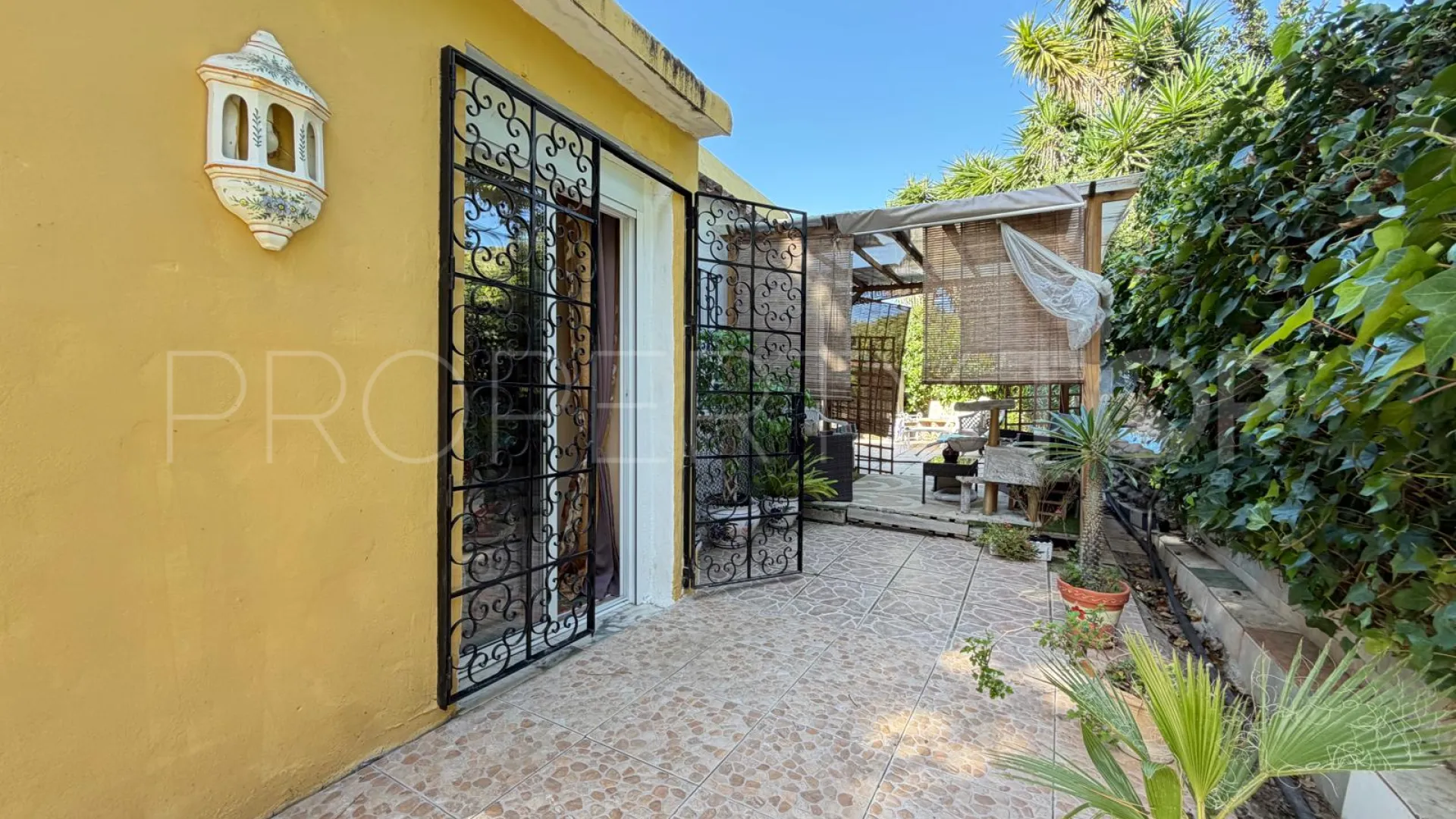 El Velerin country house for sale