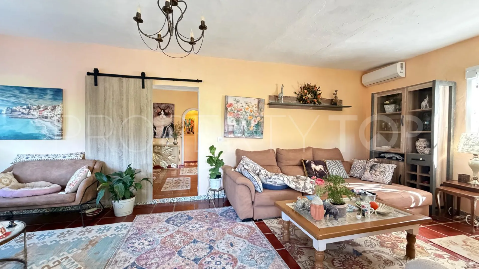 El Velerin country house for sale