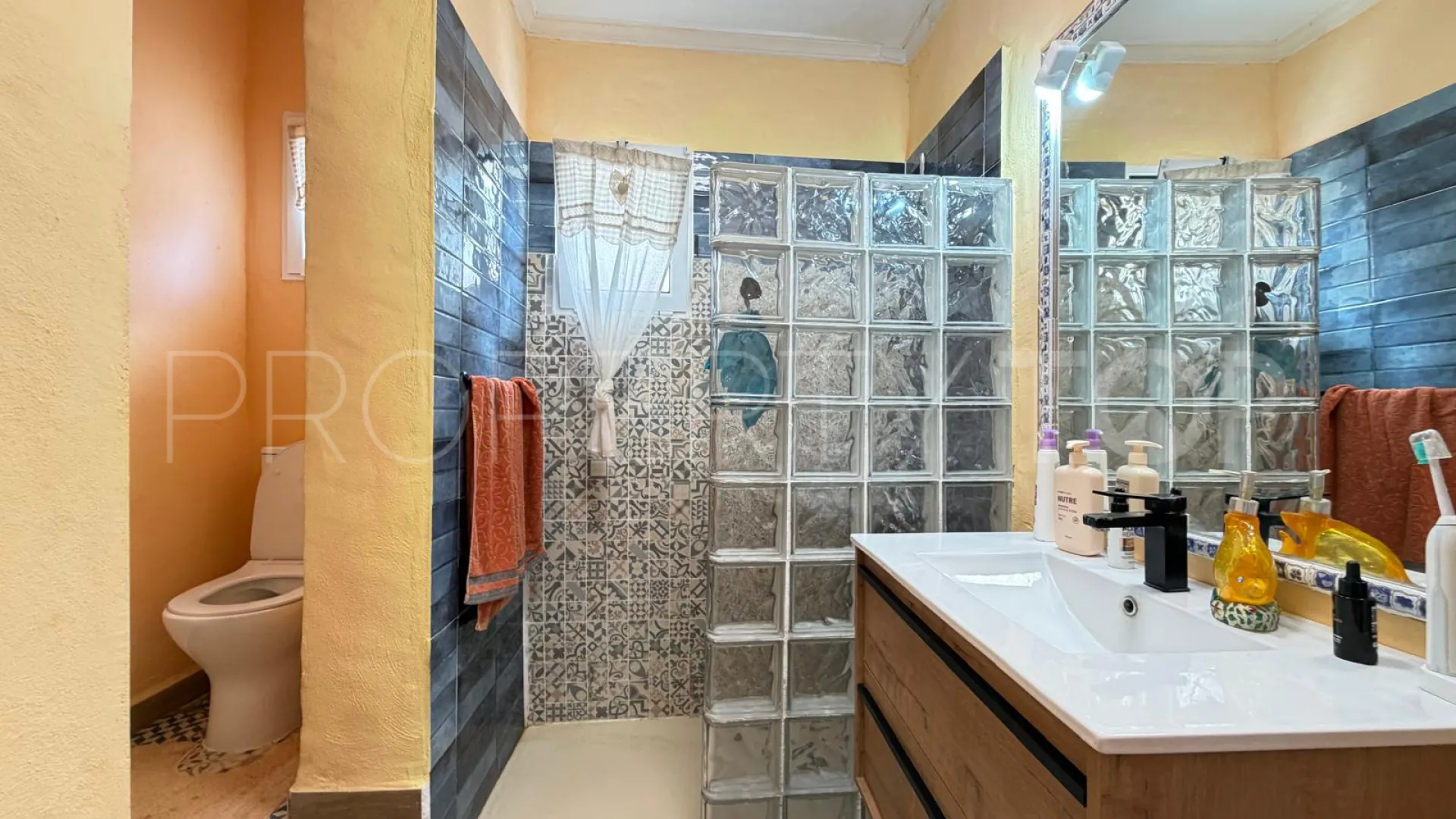 El Velerin country house for sale