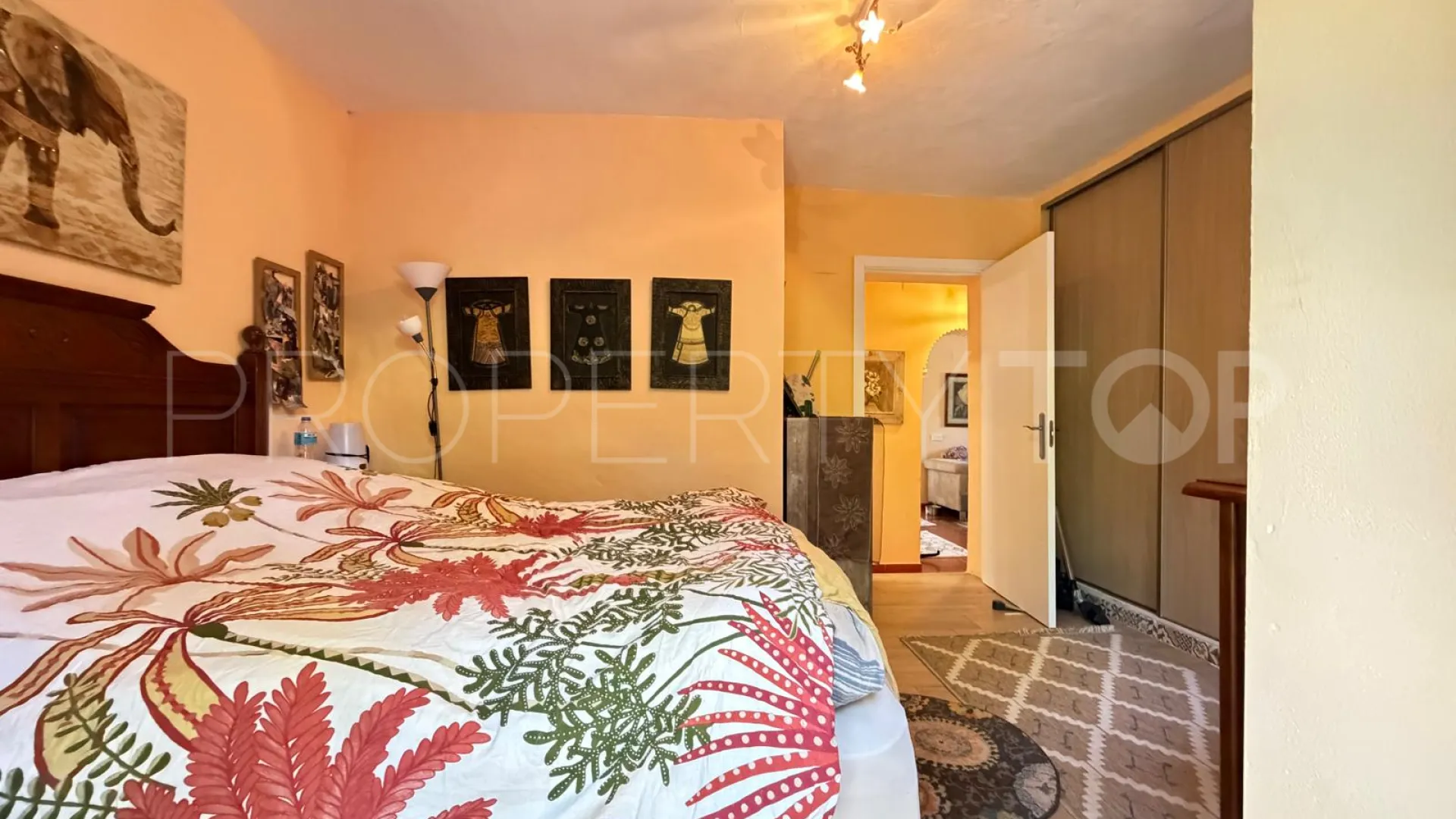El Velerin country house for sale
