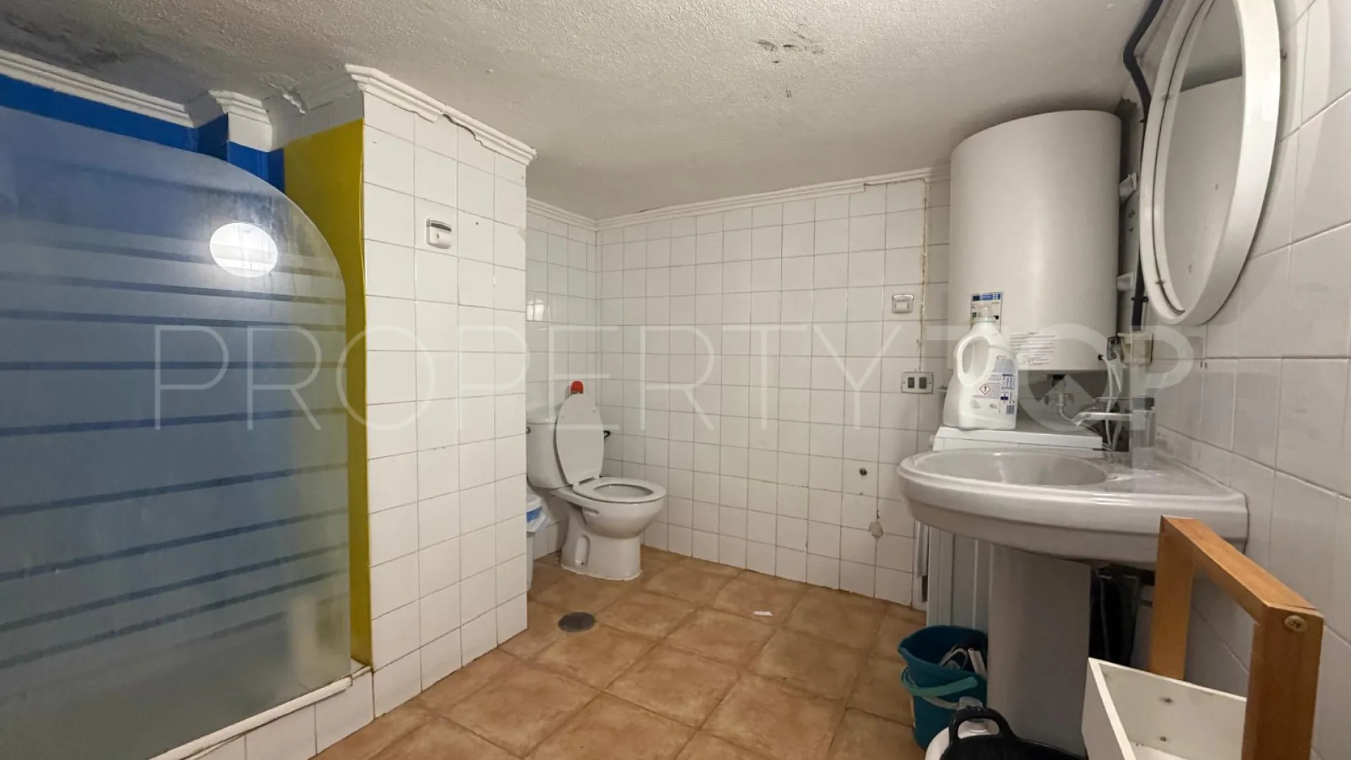 Local comercial en venta en Parque Antena
