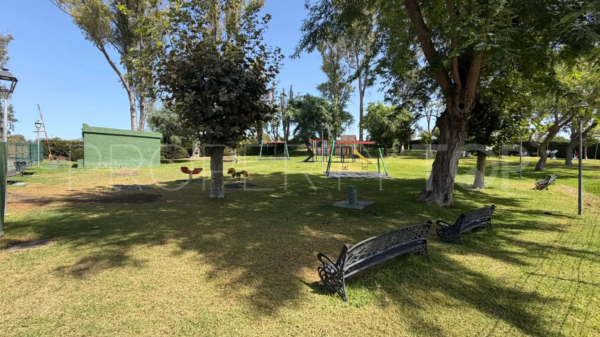 Local comercial en venta en Parque Antena