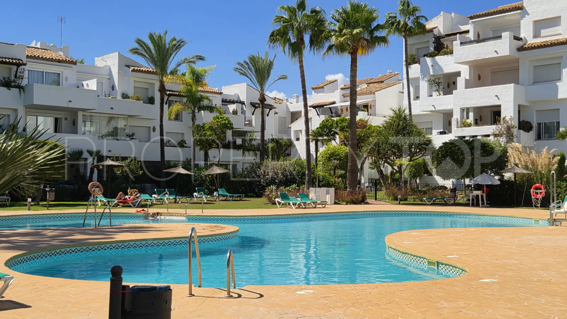 Costalita, apartamento planta baja con 3 dormitorios a la venta