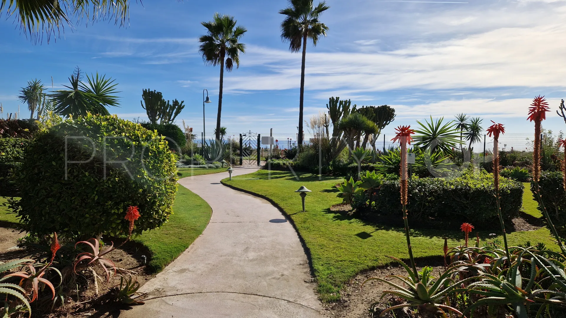 Costalita, apartamento planta baja con 3 dormitorios a la venta
