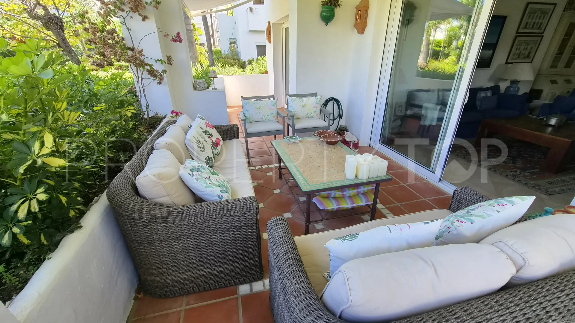 Costalita, apartamento planta baja con 3 dormitorios a la venta