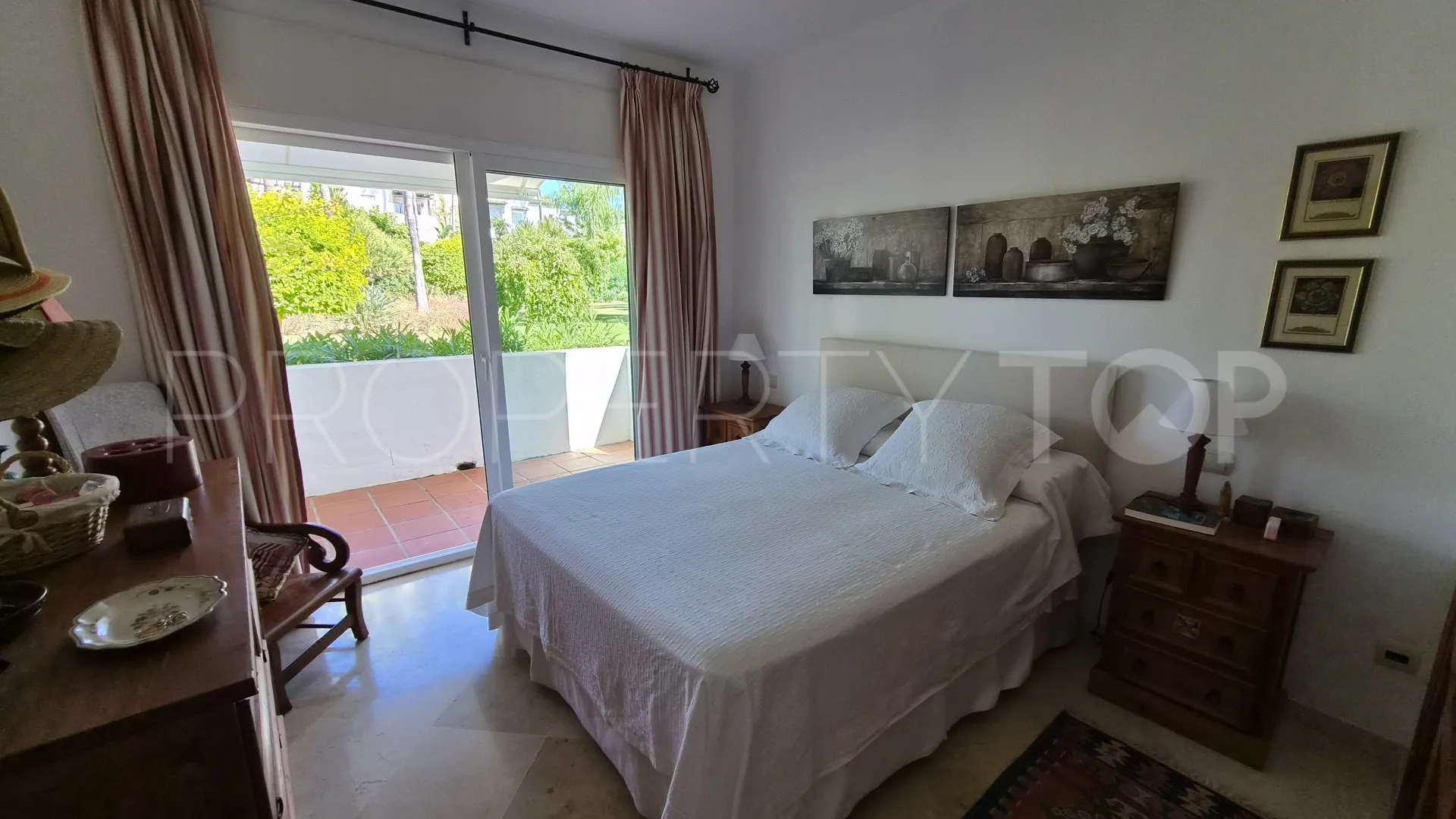 Costalita, apartamento planta baja con 3 dormitorios a la venta