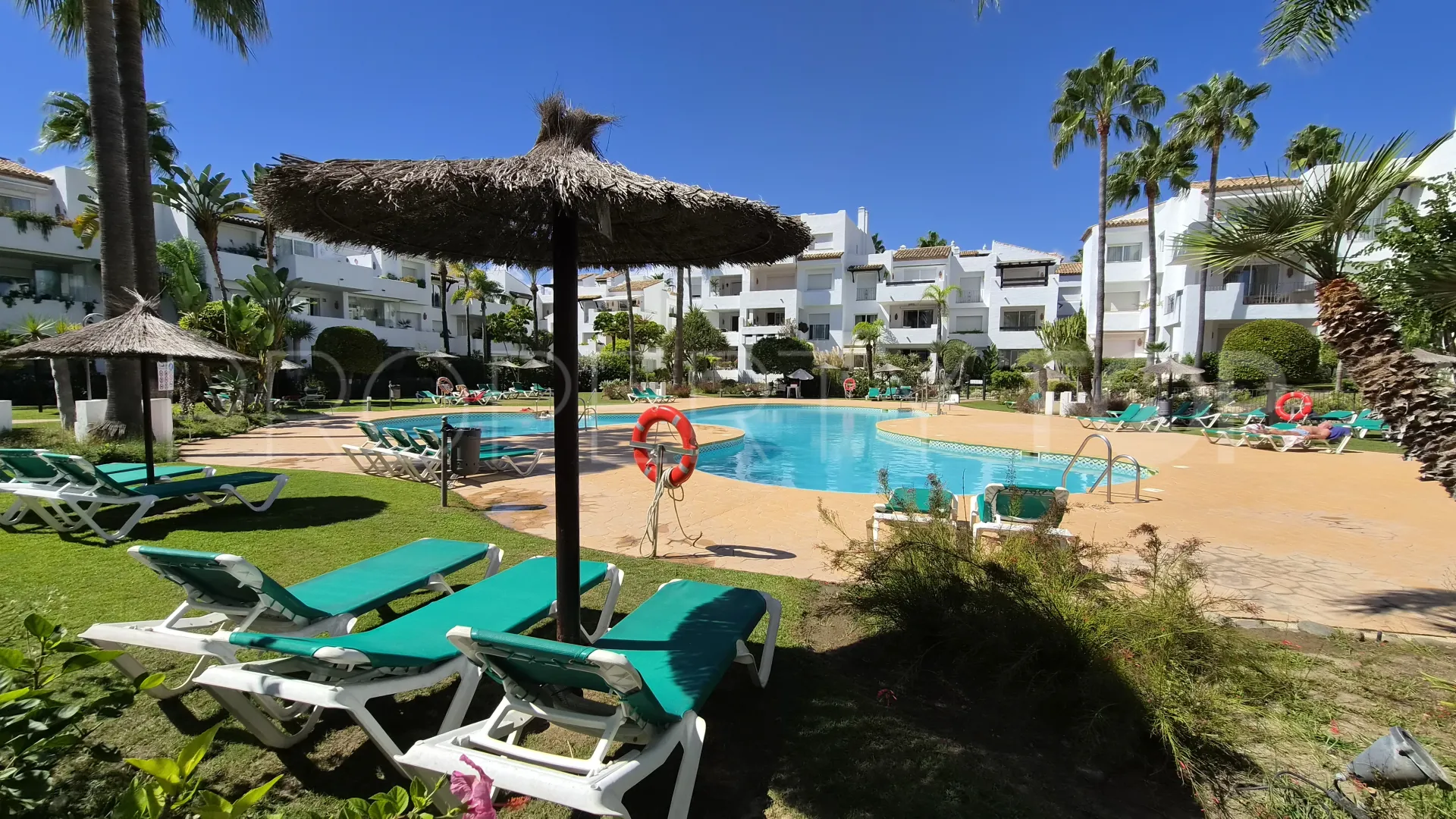 Costalita, apartamento planta baja con 3 dormitorios a la venta
